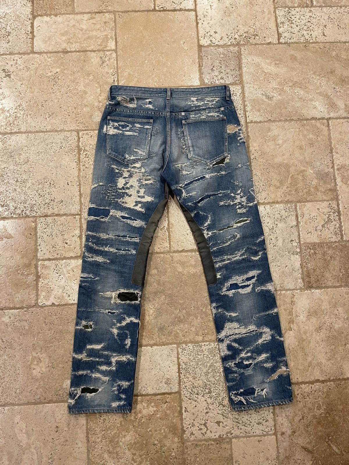 Givenchy Givenchy Matthew Williams Jeans In Destroyed Denim Moleskin Size US 34 / EU 50 - 2 Thumbnail
