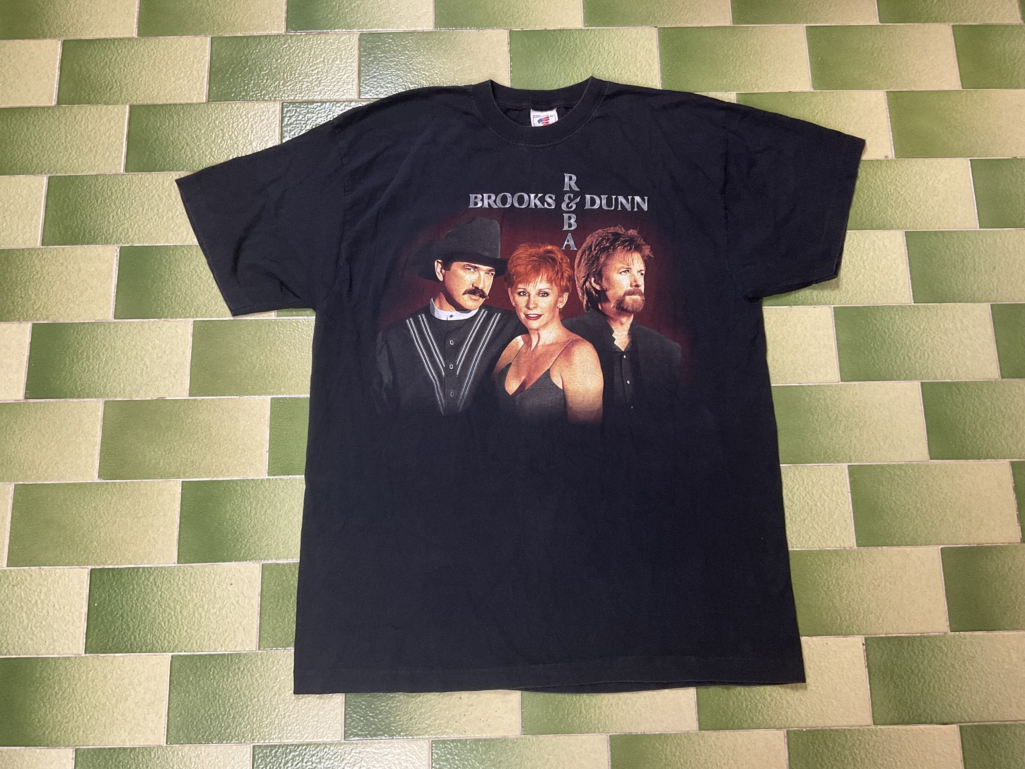 Vintage 90s Brooks and Dunn Reba Tour 98 T-Shirt