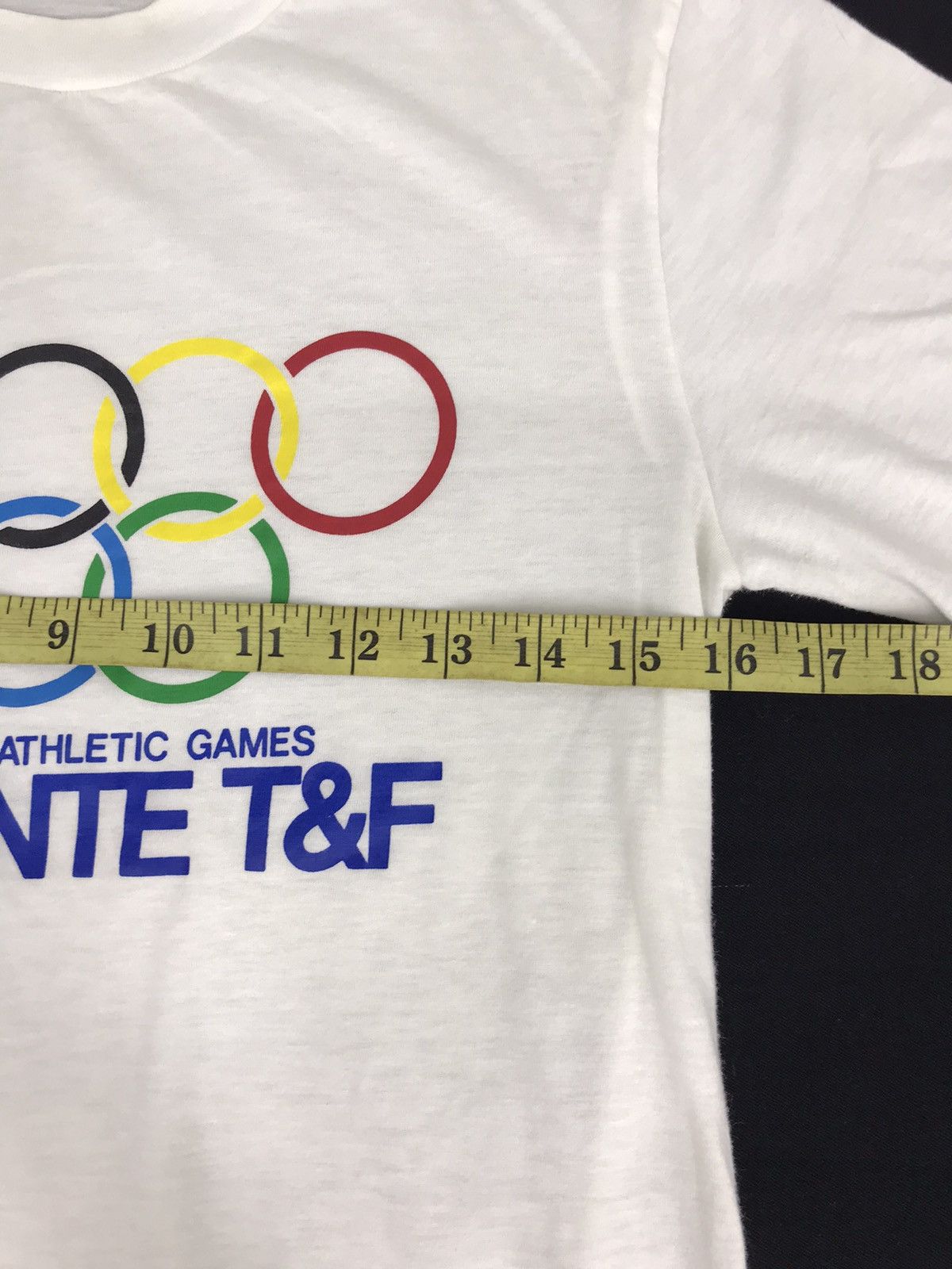 Descente Vintage Descente T&F Eight Nation Athletic Game Logo Tee Size S / US 4 / IT 40 - 5 Thumbnail