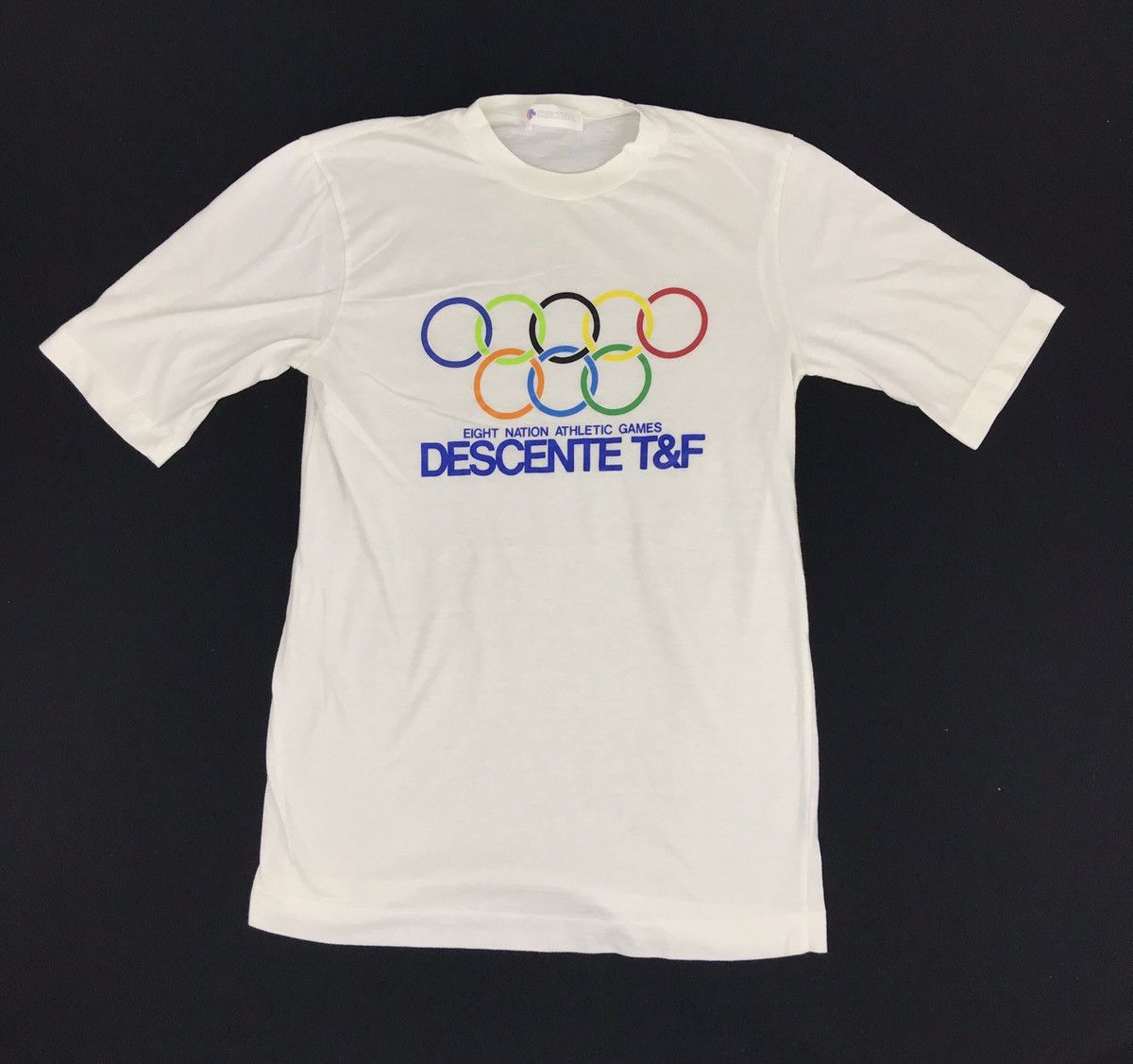 Descente Vintage Descente T&F Eight Nation Athletic Game Logo Tee Size S / US 4 / IT 40 - 1 Thumbnail
