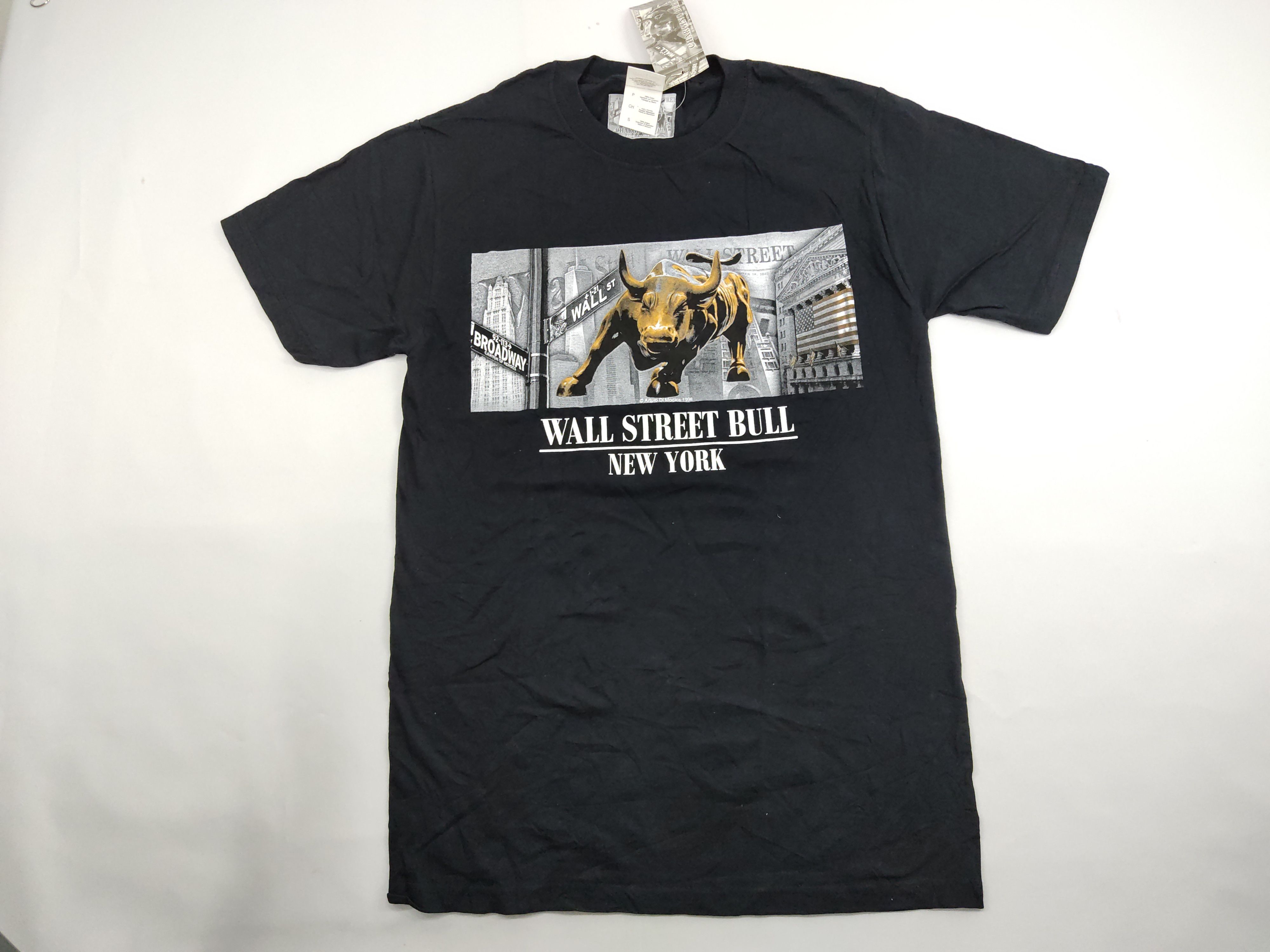 Vintage Vintage 90s Wall Street Charging Bull Arturo Di Monica 1998 Size US S / EU 44-46 / 1 - 1 Thumbnail