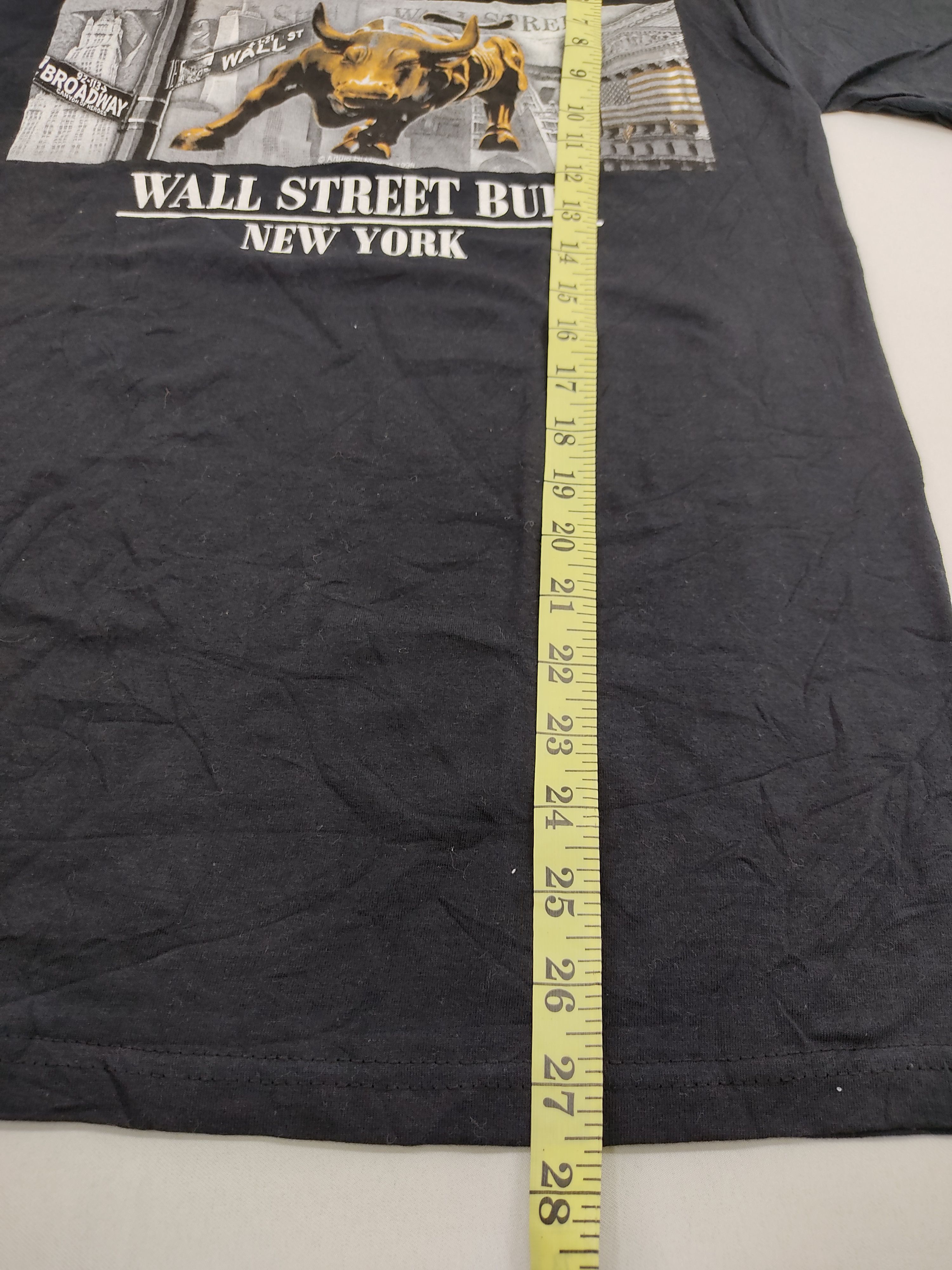 Vintage Vintage 90s Wall Street Charging Bull Arturo Di Monica 1998 Size US S / EU 44-46 / 1 - 9 Thumbnail