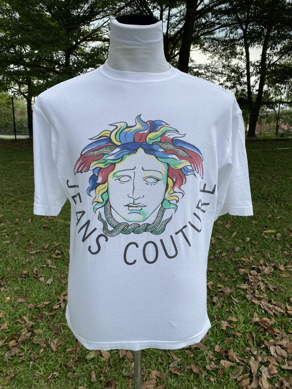 Versace Jeans Couture Vintage Versace Tshirt / Versace Medusa 90s shirt Size US S / EU 44-46 / 1 - 8 Thumbnail