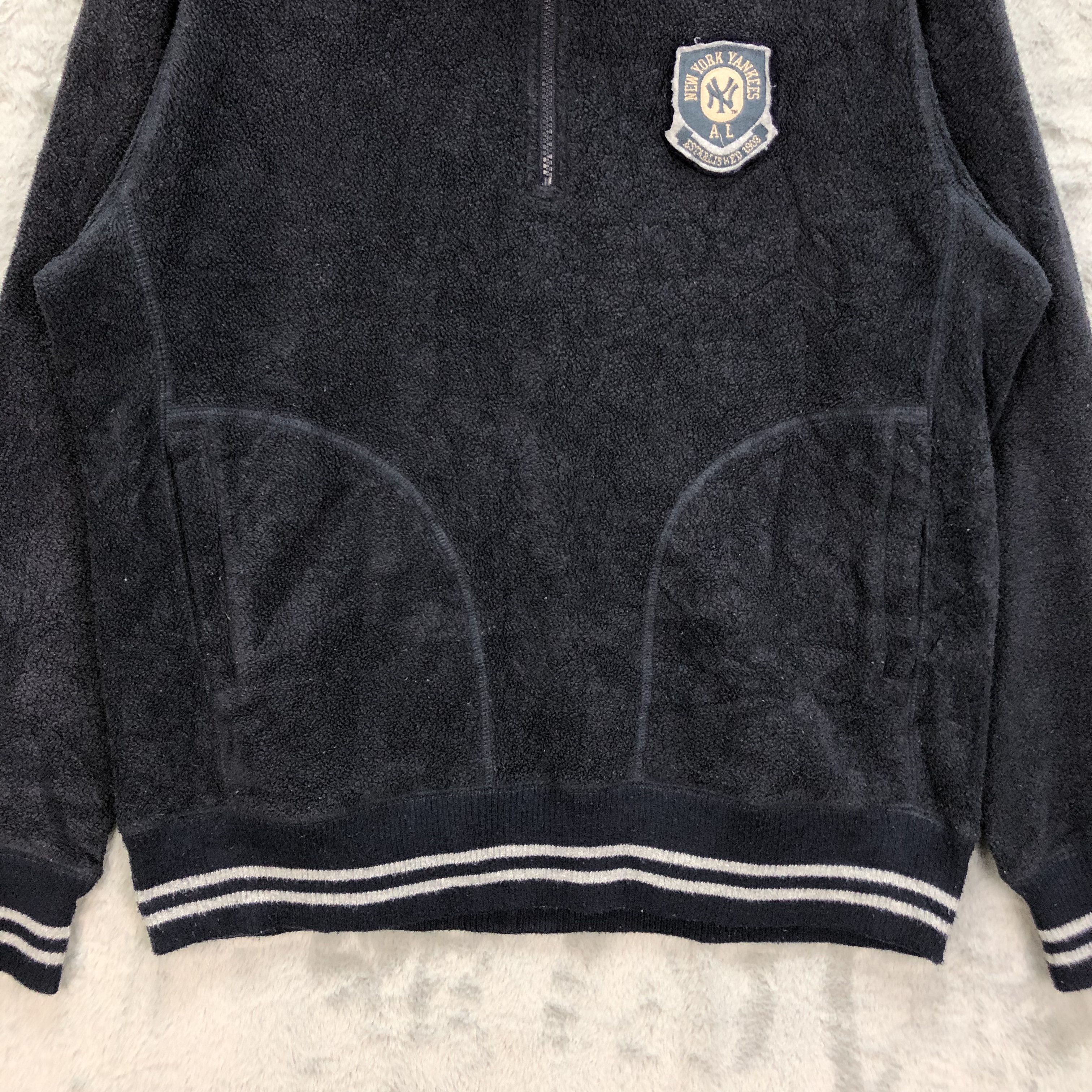 Uniqlo MLB NEW YORK YANKEES FLEECE SHERPA SWEATER #5051-22 Size US XL / EU 56 / 4 - 4 Thumbnail