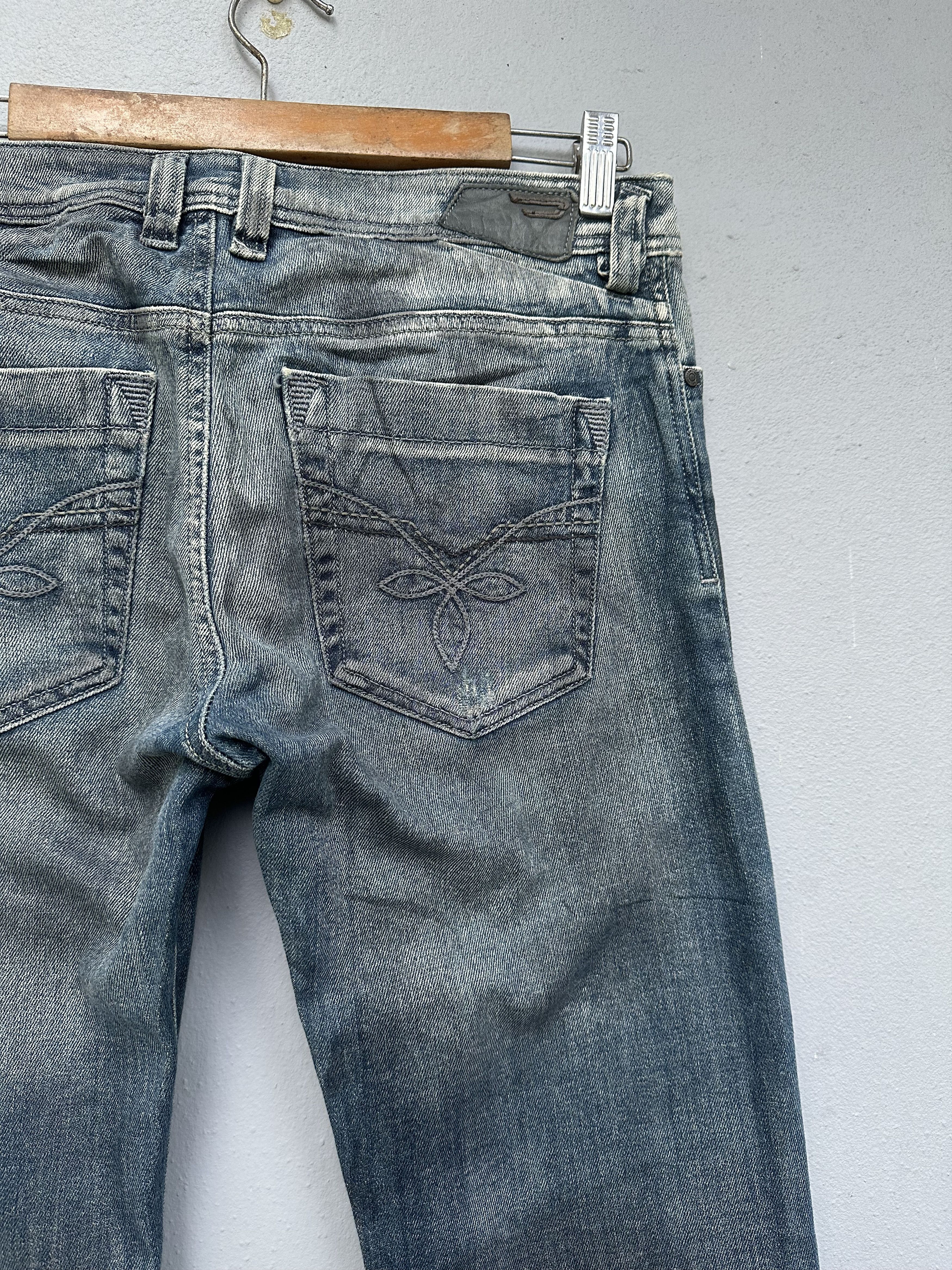 Diesel RARE!! Dirty Waxed Distressed Diesel Industry Italy Jeans Size US 30 / EU 46 - 21 Thumbnail