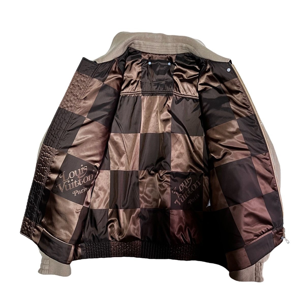 Louis Vuitton LOUIS VUITTON NIGO X VIRGIL LV2 Reversible big damier bomber Size US M / EU 48-50 / 2 - 2 Thumbnail
