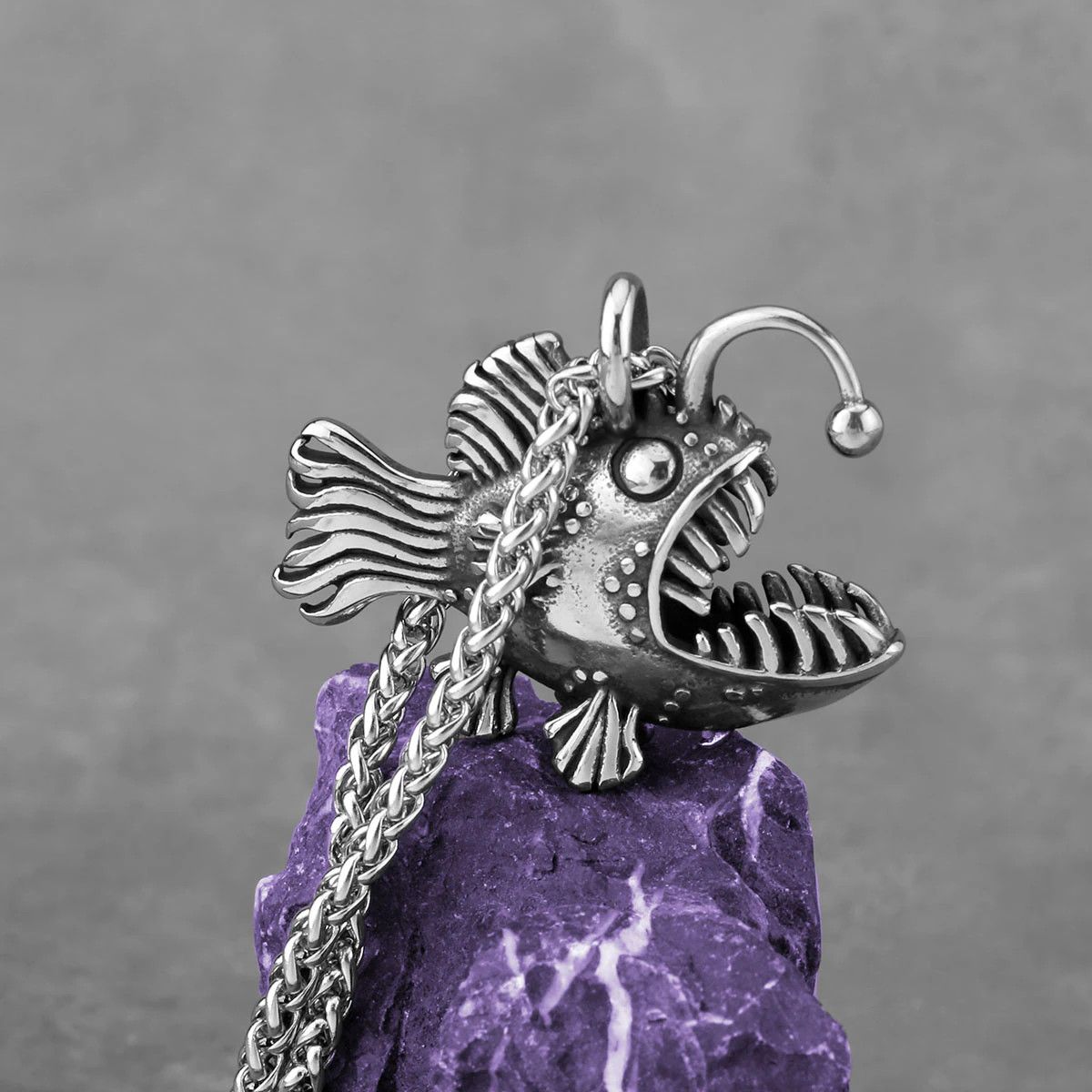 Jewelry Vintage Animal Lantern Fish Necklace Size ONE SIZE - 2 Thumbnail