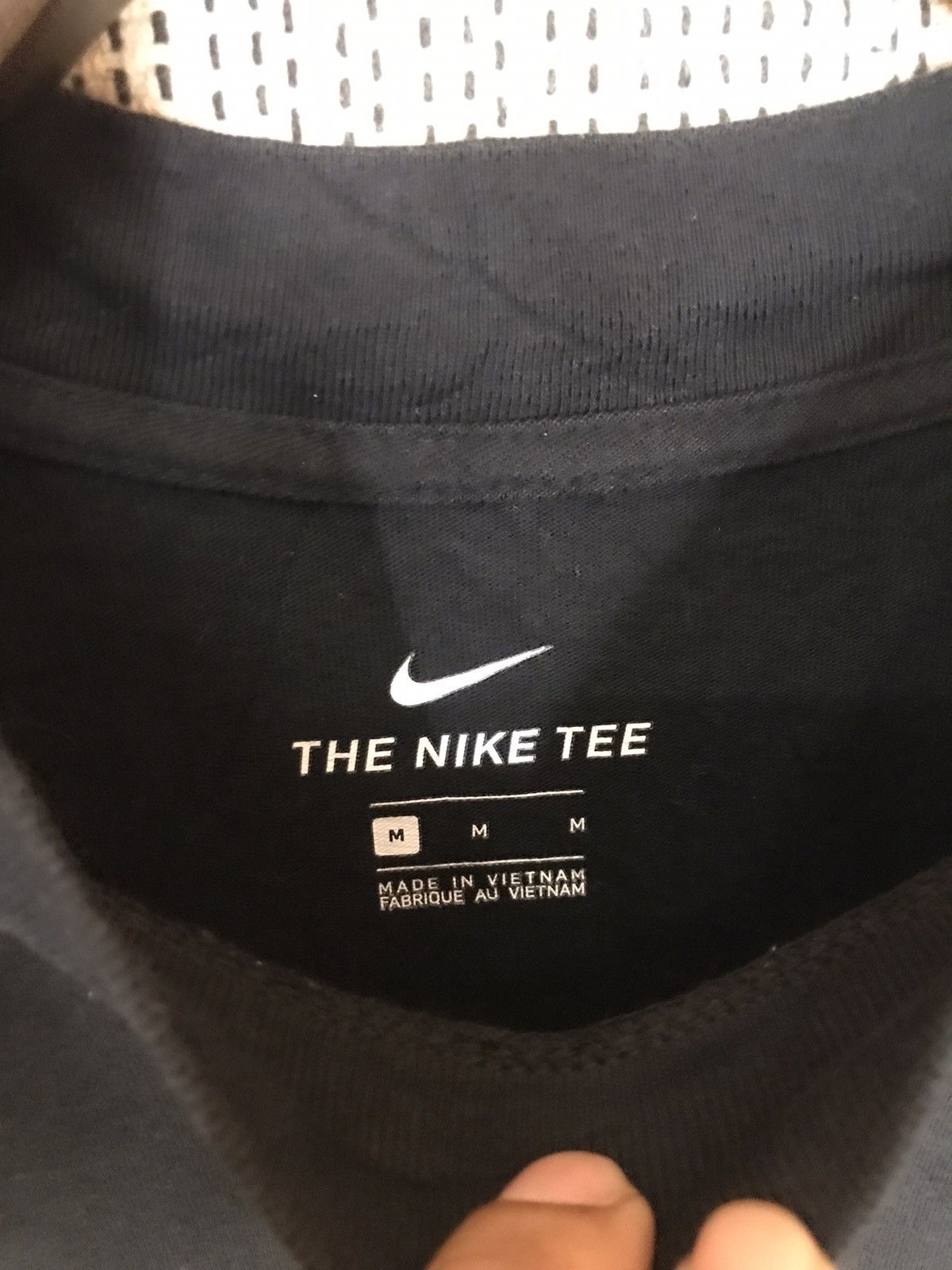 Nike ‼️NIKE FULLPRINTED LONGSLEEVE TSHIRT NICE DESIGN‼️ Size US M / EU 48-50 / 2 - 5 Thumbnail