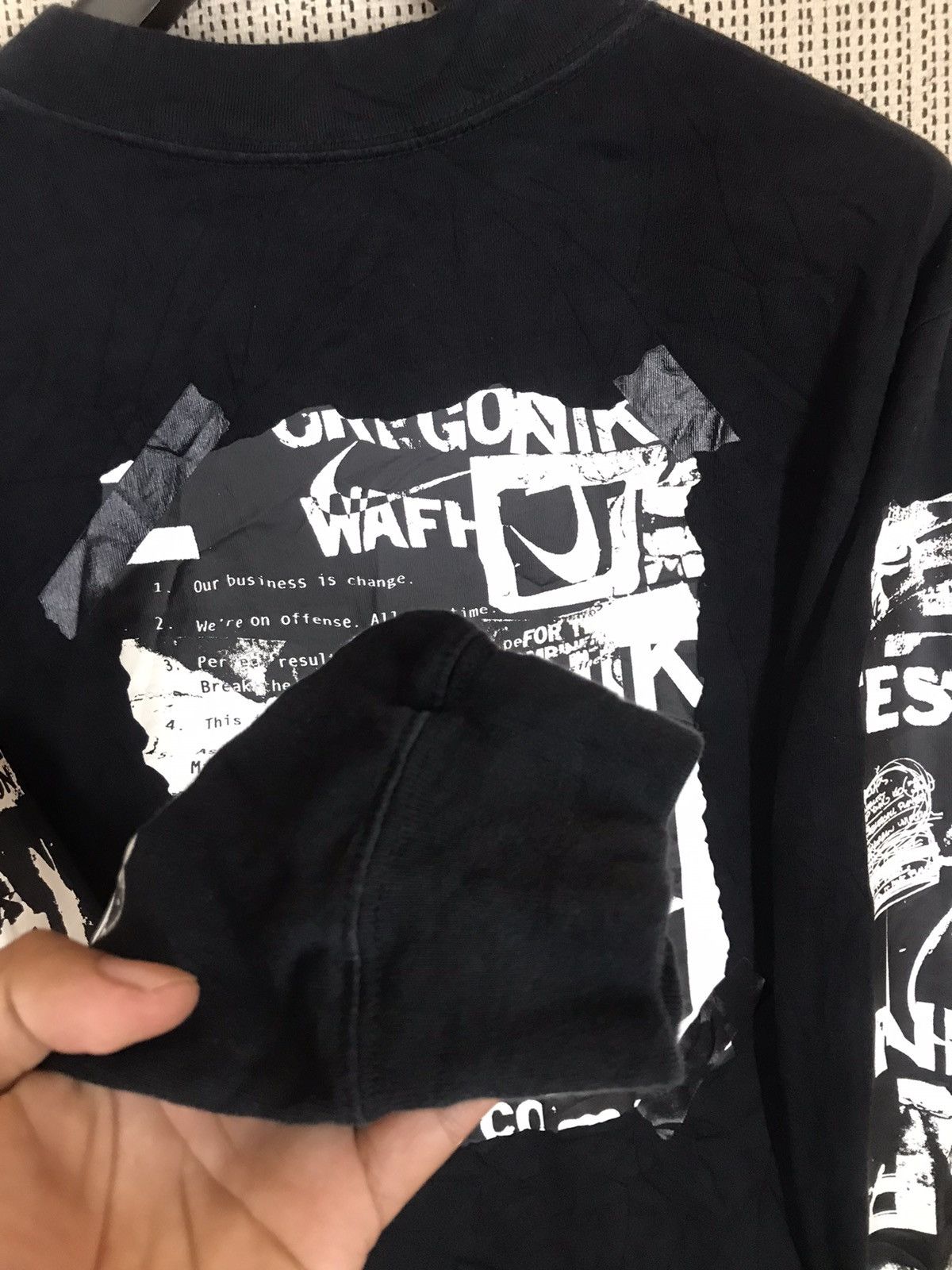 Nike ‼️NIKE FULLPRINTED LONGSLEEVE TSHIRT NICE DESIGN‼️ Size US M / EU 48-50 / 2 - 6 Thumbnail