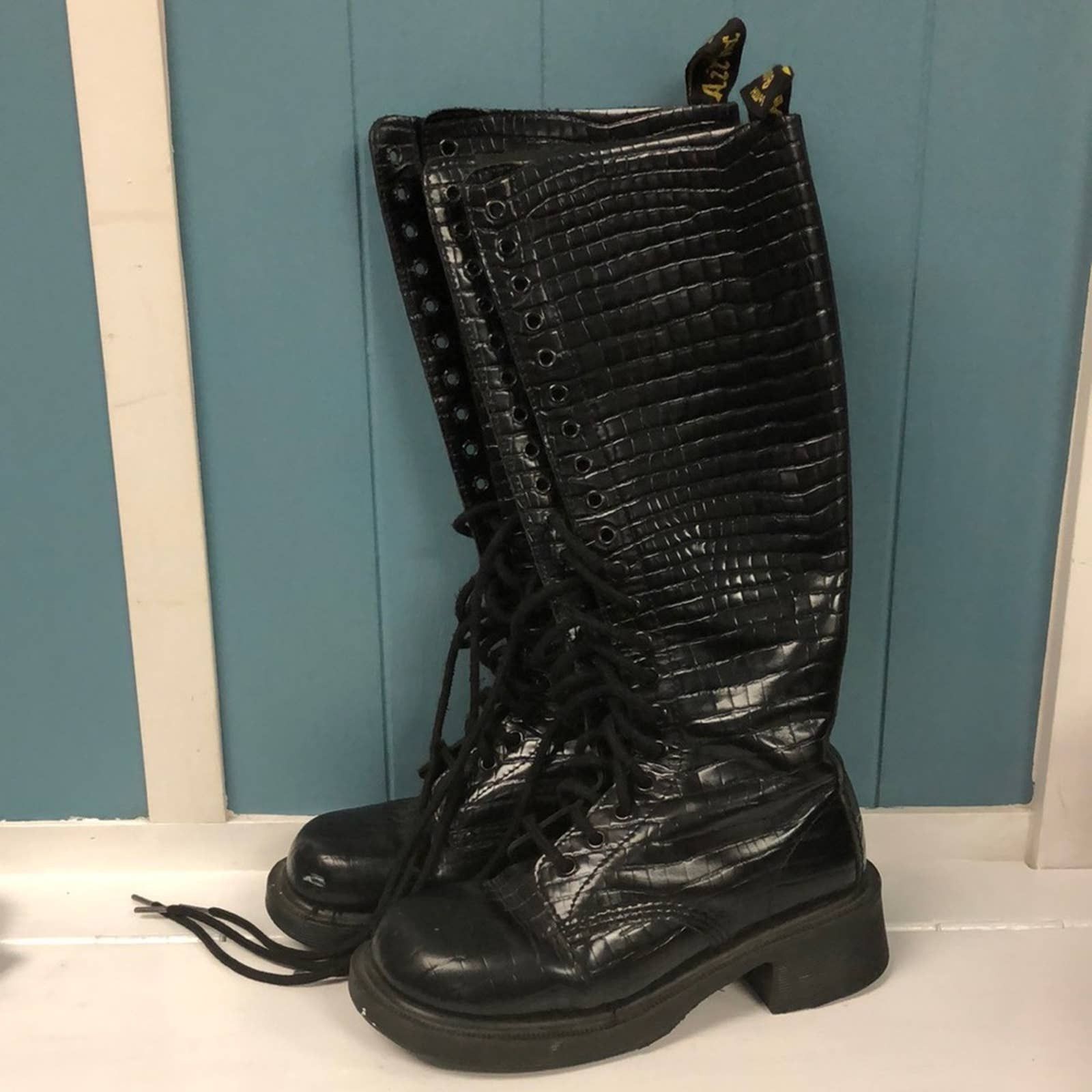 20 Hole Doc Martens 20 Eye Boot Vtg Dr Martens Leather Knee 20 Eye