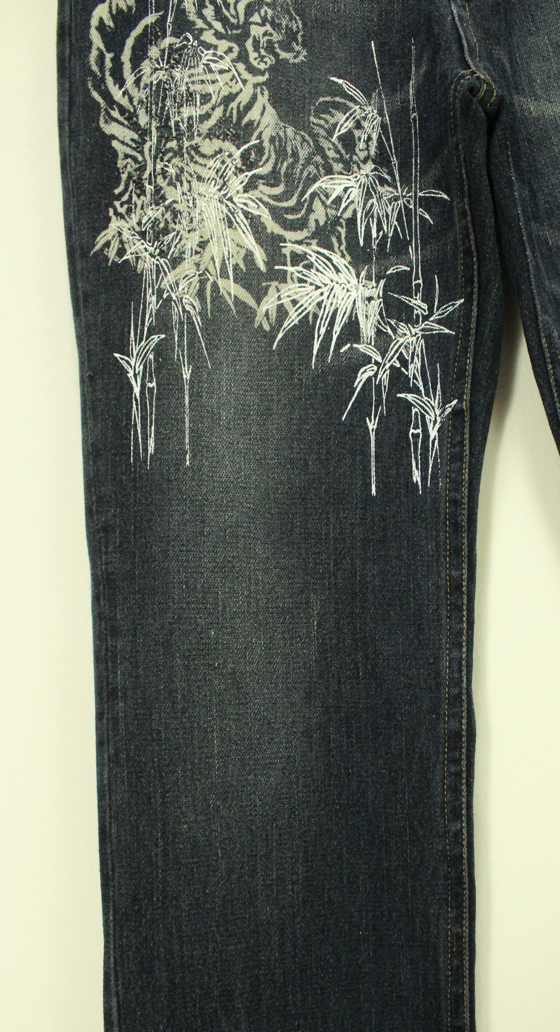Japanese Brand TIGER Printed Denim Japan Crafted Patchwork Styled Size US 30 / EU 46 - 7 Thumbnail