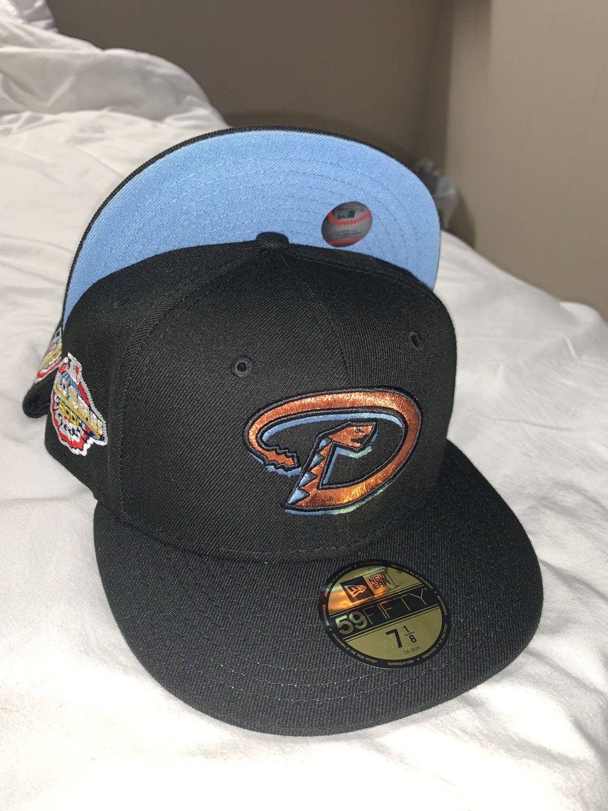New Era Exclusive Arizona Diamondbacks Fitted Black Dbacks Icy Blue Size ONE SIZE - 4 Thumbnail