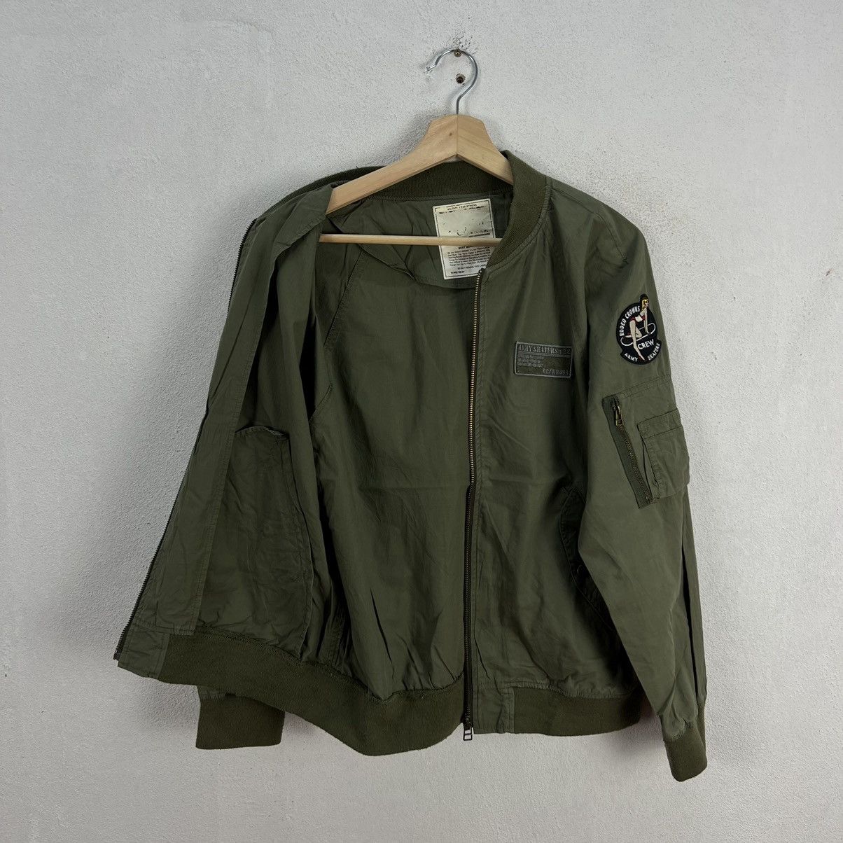 Japanese Brand RARE BOMBER JACKET RODEO CROWNS ARMY CREW SKATERS BIG LOGO Size US M / EU 48-50 / 2 - 8 Thumbnail
