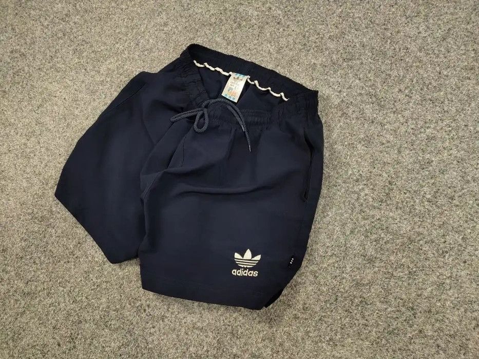 Adidas Vintage 90's Adidas Originals casual logo dark blue Shorts Size US 32 / EU 48 - 2 Thumbnail