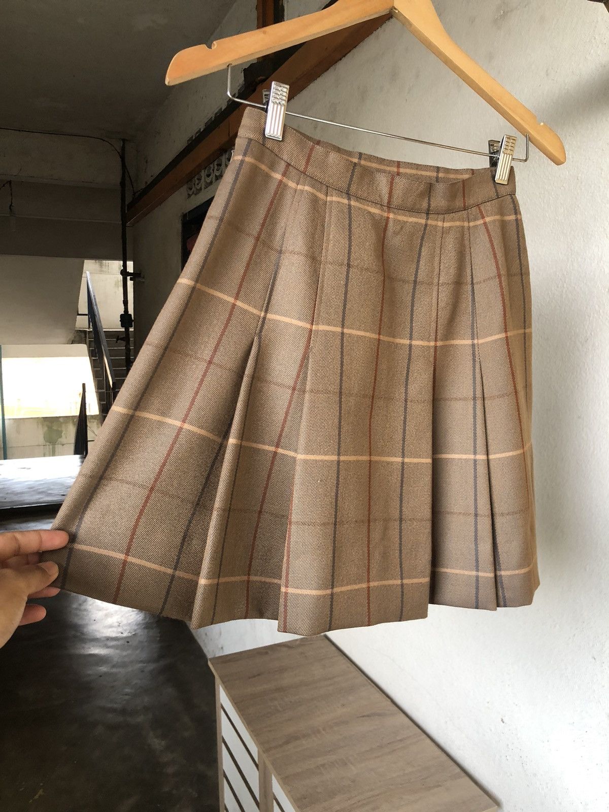 Burberry Vintage 90s Burberry Nova Check Pleated Skirt Size 25" / US 0 / IT 36 - 12 Thumbnail