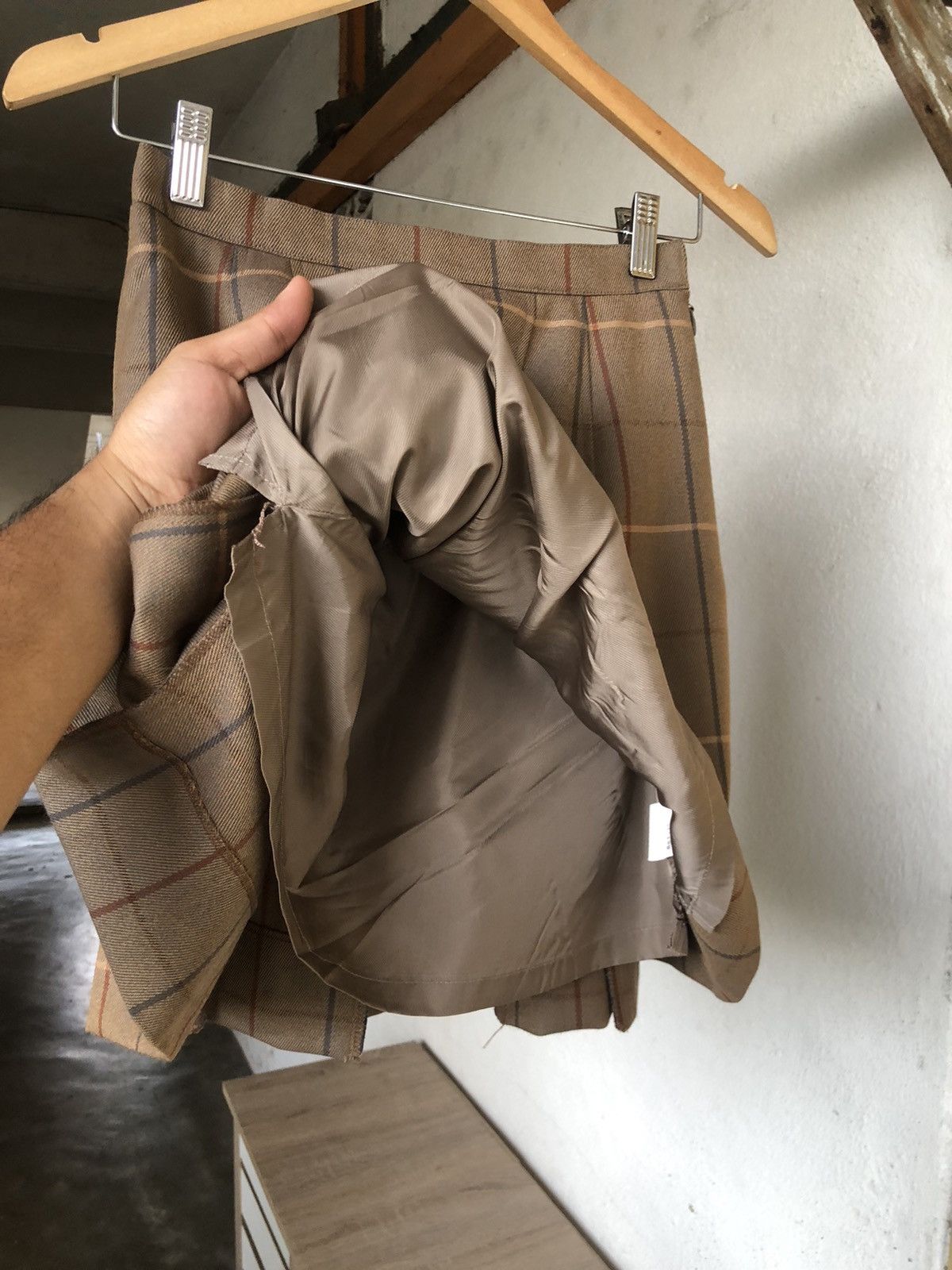 Burberry Vintage 90s Burberry Nova Check Pleated Skirt Size 25" / US 0 / IT 36 - 11 Thumbnail