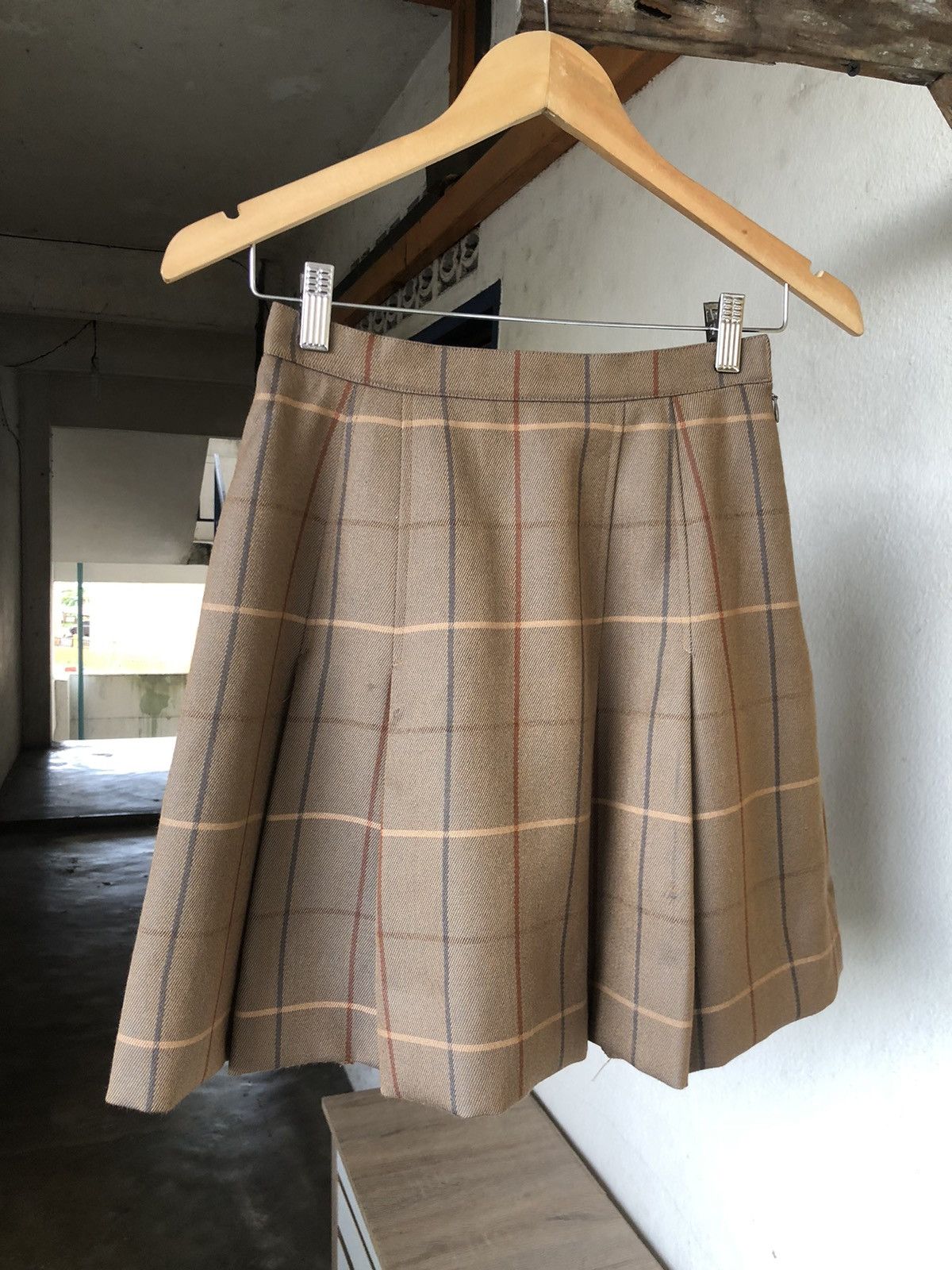 Burberry Vintage 90s Burberry Nova Check Pleated Skirt Size 25" / US 0 / IT 36 - 4 Thumbnail
