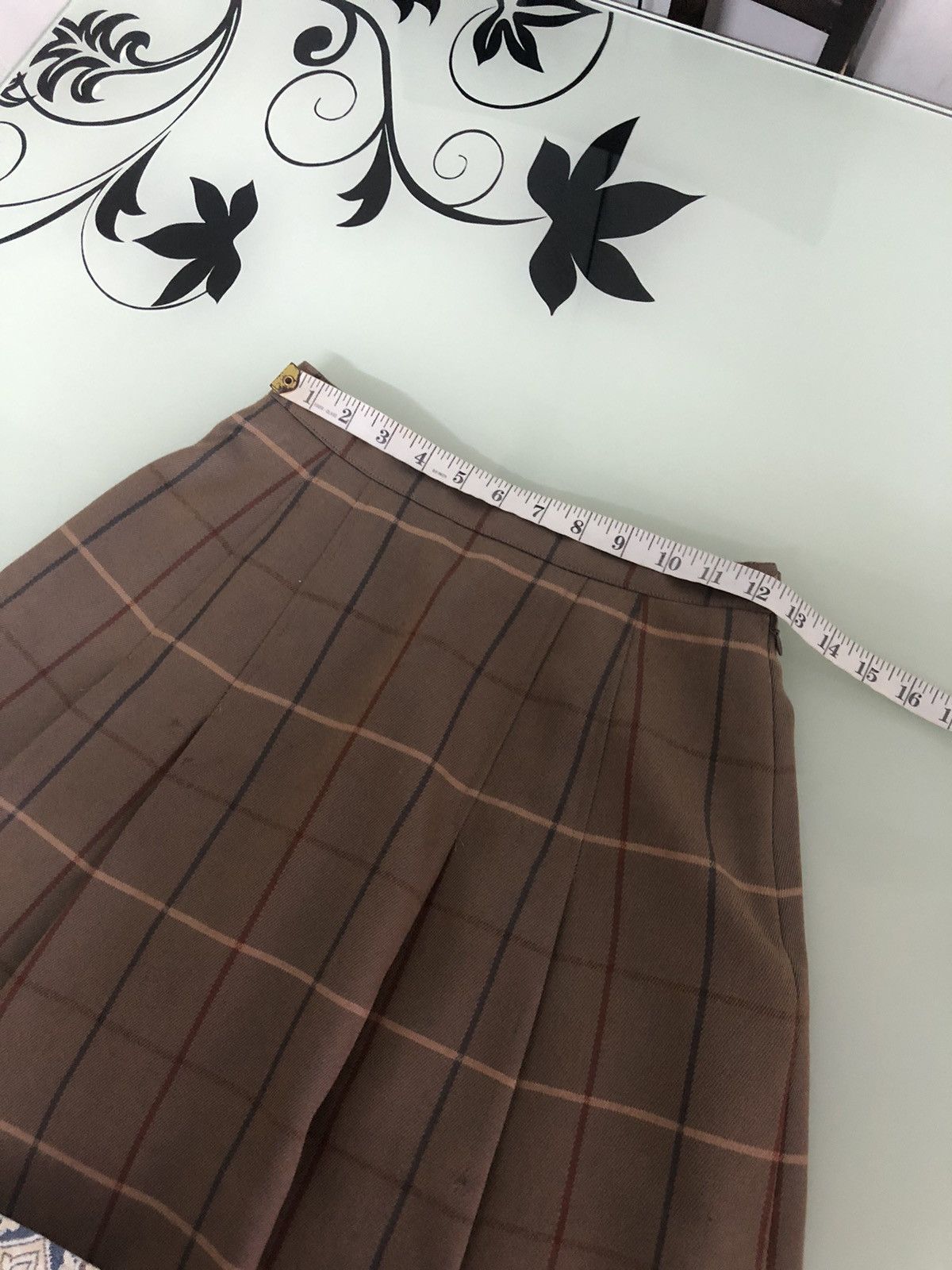 Burberry Vintage 90s Burberry Nova Check Pleated Skirt Size 25" / US 0 / IT 36 - 18 Thumbnail