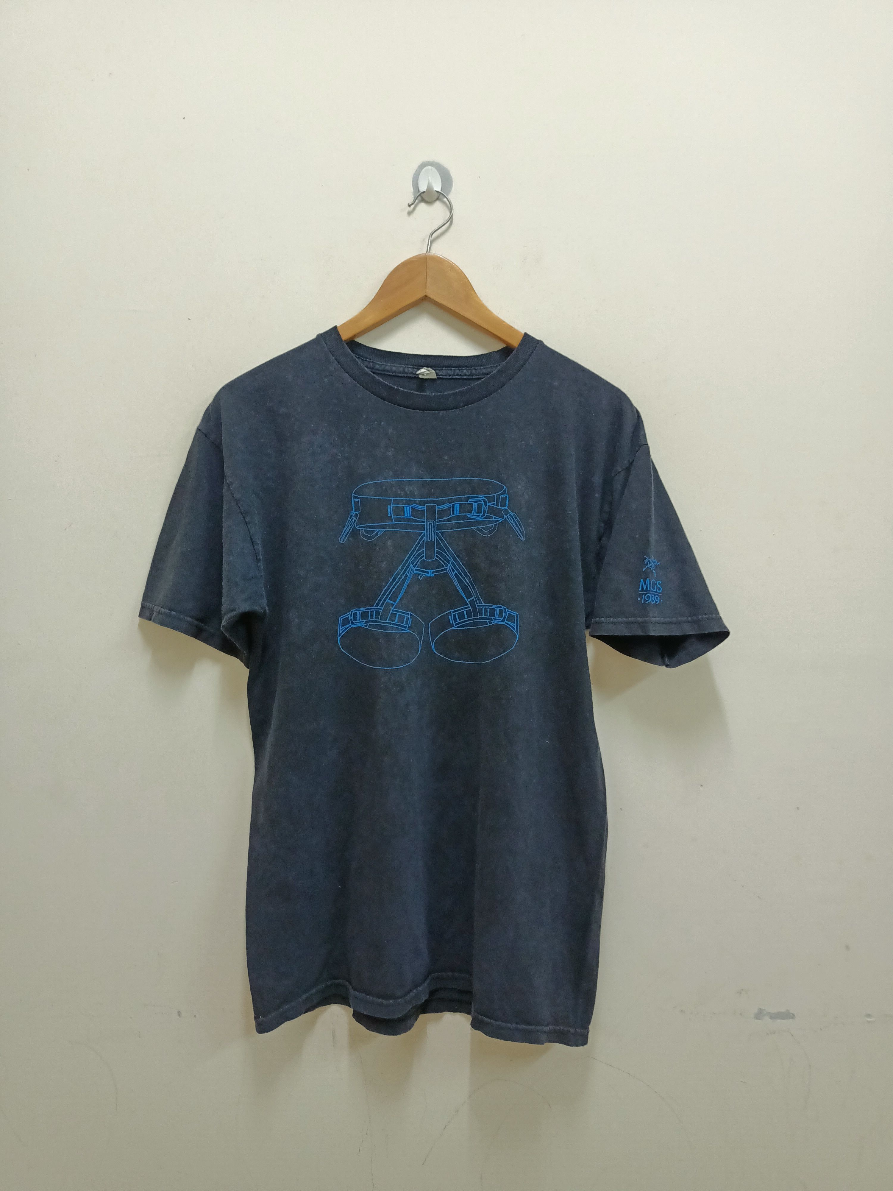 Arc'teryx Arcteryx MGS 1989 t-shirt Size US M / EU 48-50 / 2 - 1 Thumbnail