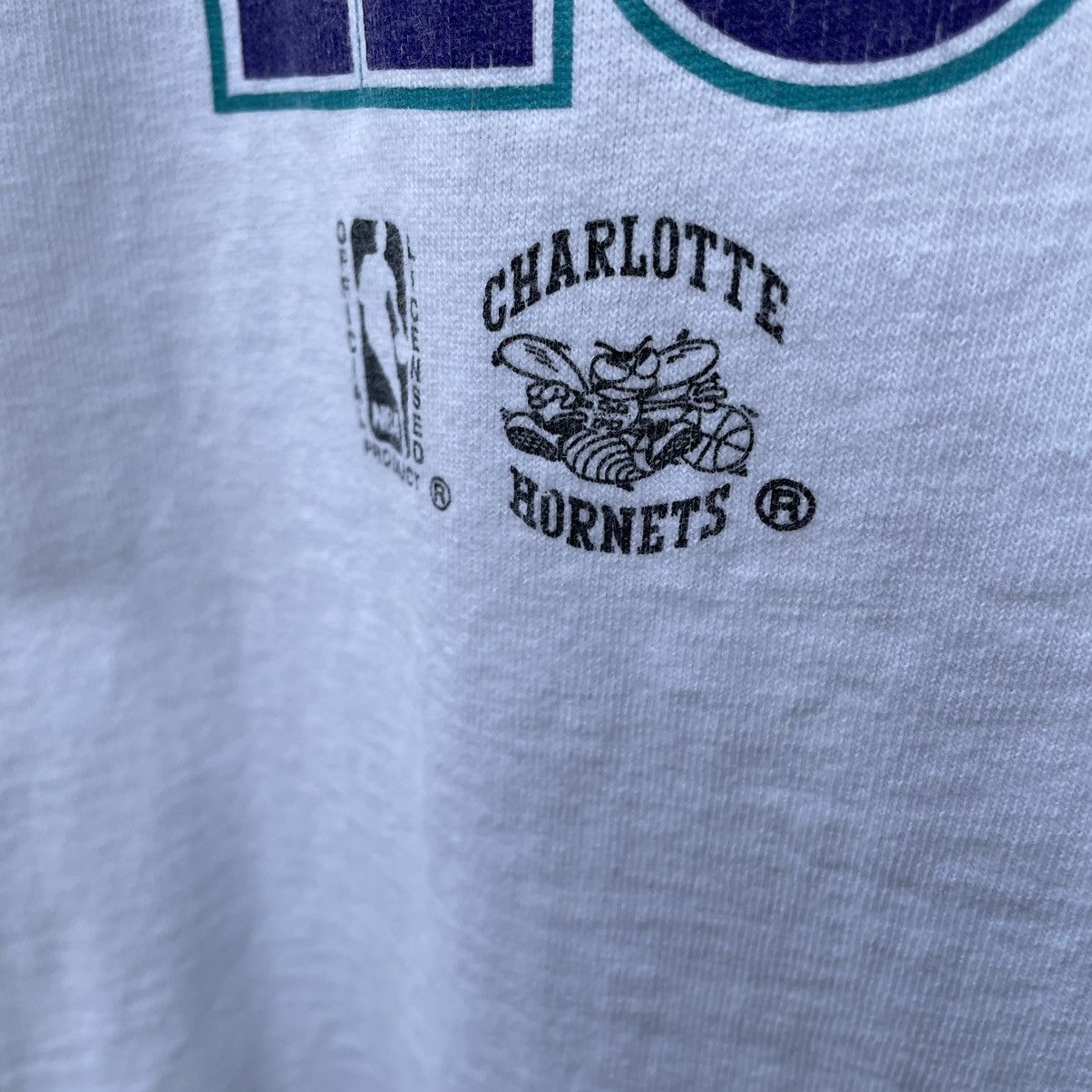 NBA Vintage Charlotte Hornets NBA Tee Shirt Size US M / EU 48-50 / 2 - 5 Thumbnail