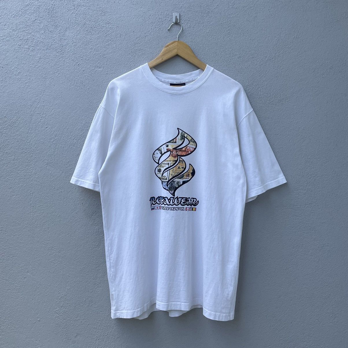 image of Vintage Rocawear International Tee Shirt in White, Men's (Size XL)