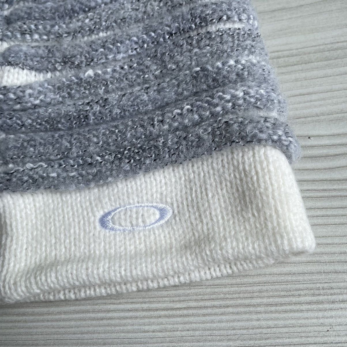 Oakley Vintage Oakley Metallic Logo Beanie Hat Size ONE SIZE - 4 Thumbnail