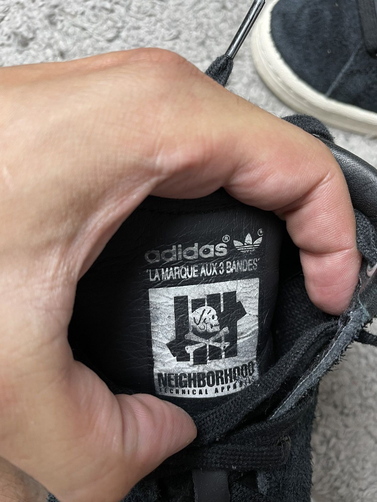 Adidas × Undefeated adidas Official Mid 80s Neighborhood x Undefeated M22694 Size US 8.5 / EU 41-42 - 4 Thumbnail