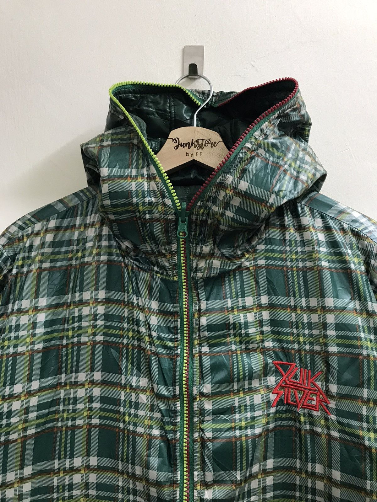 Japanese Brand × Quiksilver × Vintage Vintage Quiksilver Puffer Jacket Hoodie Bob Marley Style Size US M / EU 48-50 / 2 - 3 Thumbnail