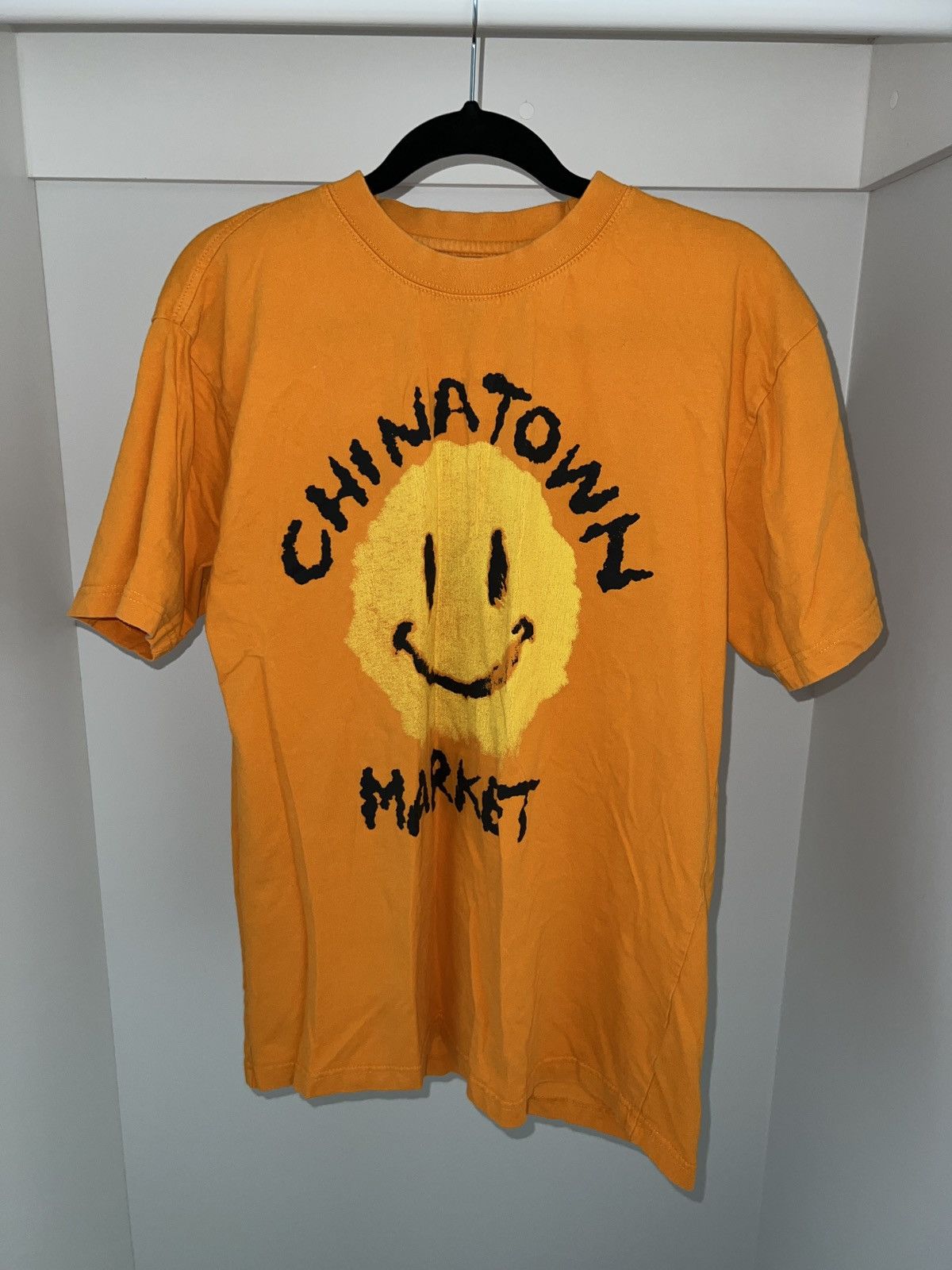 Other 🔥 Chinatown Market Orange Smiley T-Shirt Size US L / EU 52-54 / 3 - 1 Thumbnail