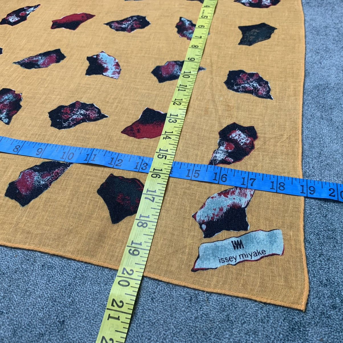Issey Miyake Issey Miyake Neckerchief Handkerchief Scarf Size ONE SIZE - 7 Thumbnail