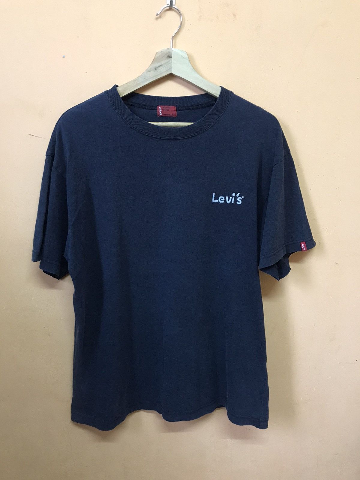 Levi's ‼️VTG LEVIS TSHRIT NICE DESIGN‼️ Size US L / EU 52-54 / 3 - 2 Thumbnail