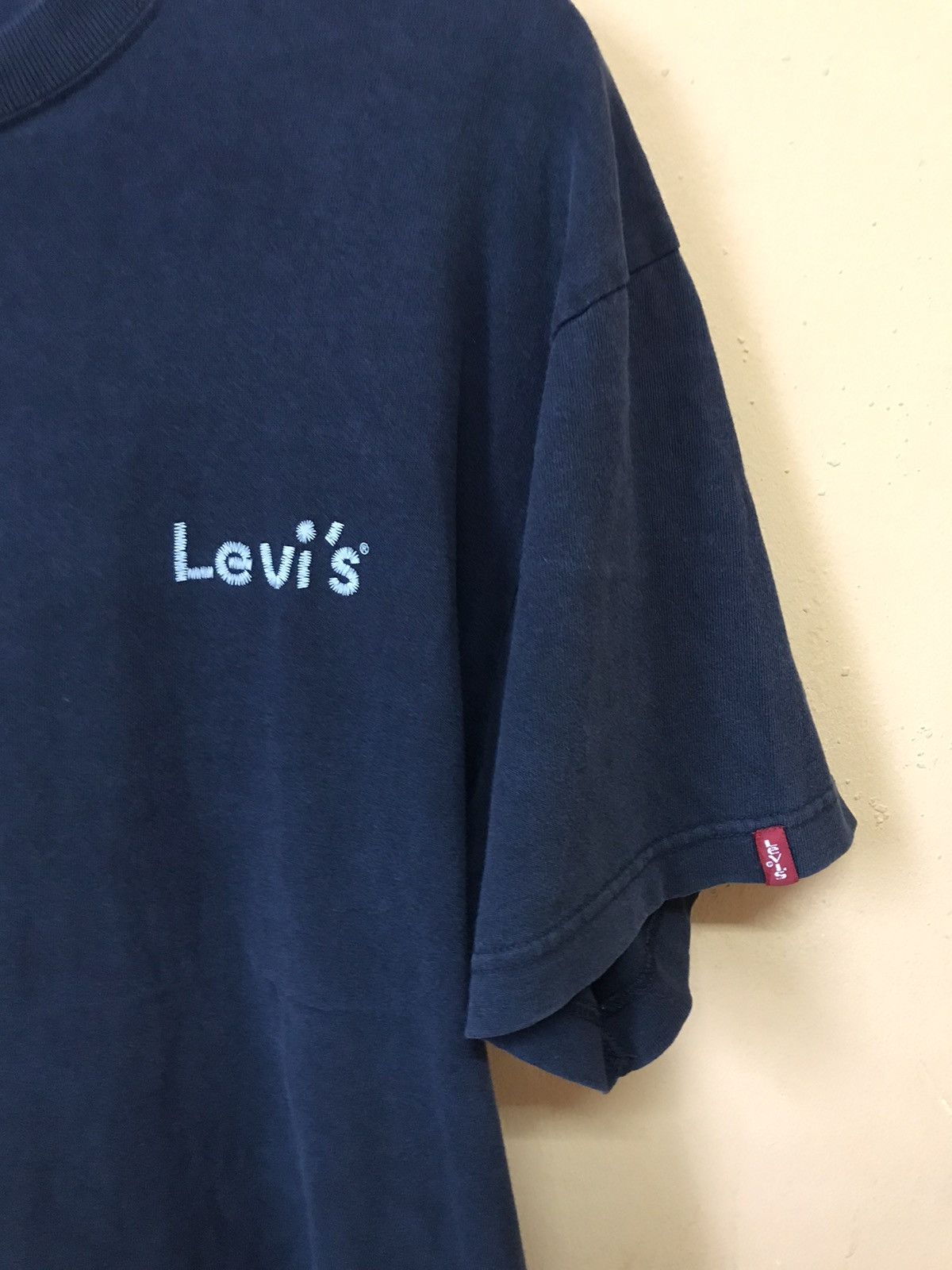 Levi's ‼️VTG LEVIS TSHRIT NICE DESIGN‼️ Size US L / EU 52-54 / 3 - 4 Thumbnail