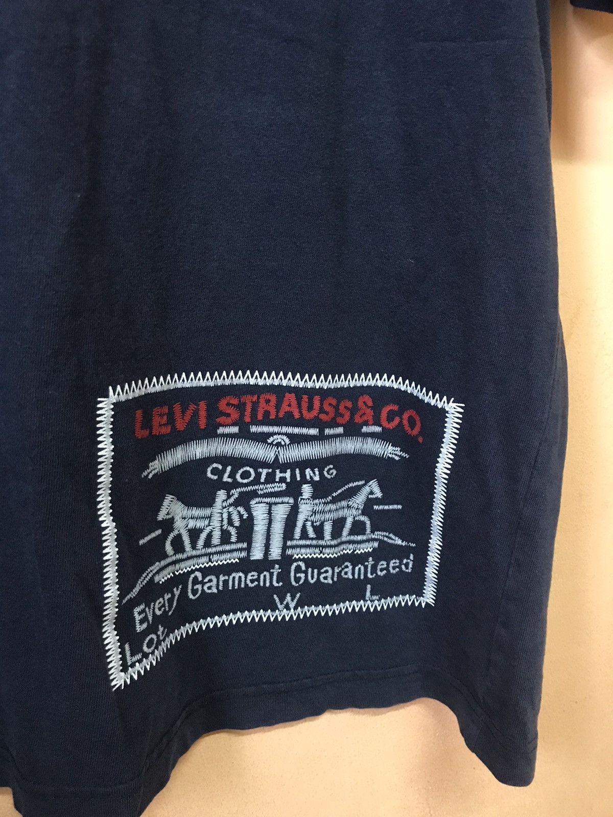 Levi's ‼️VTG LEVIS TSHRIT NICE DESIGN‼️ Size US L / EU 52-54 / 3 - 5 Thumbnail