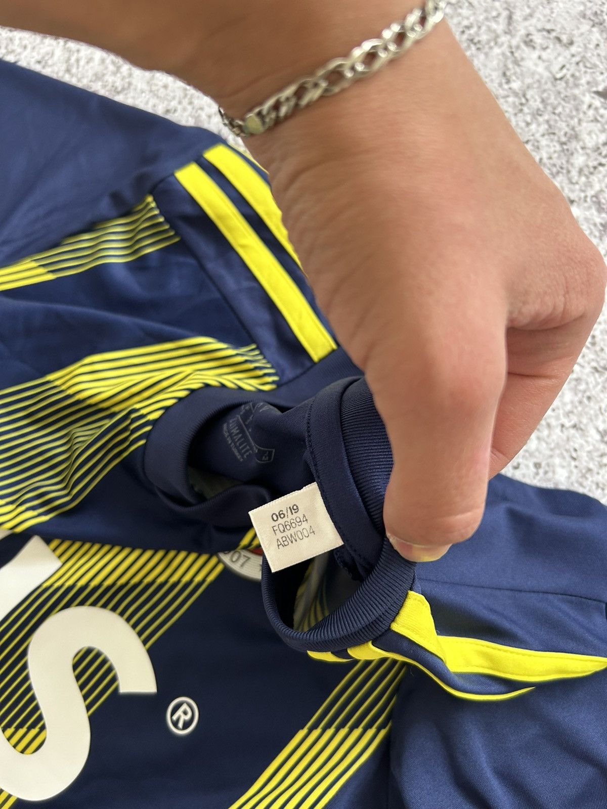 Adidas × Vintage Vintage Fenerbahce Kruse 10 Soccer Jersey 2019/2020 Size US S / EU 44-46 / 1 - 12 Thumbnail
