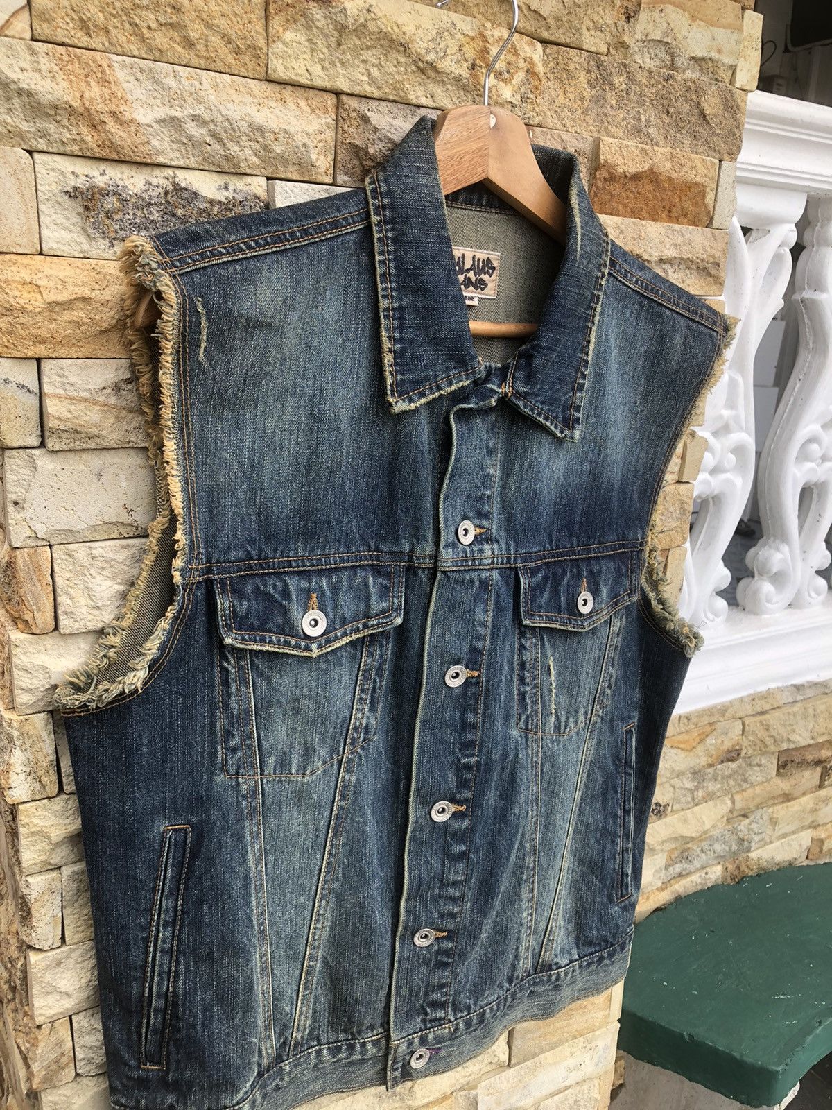 Japanese Brand Last Drop🔥Rare🔥Japanese Nylaus Jeans Sleeveles Denim Jacket Size US L / EU 52-54 / 3 - 3 Thumbnail