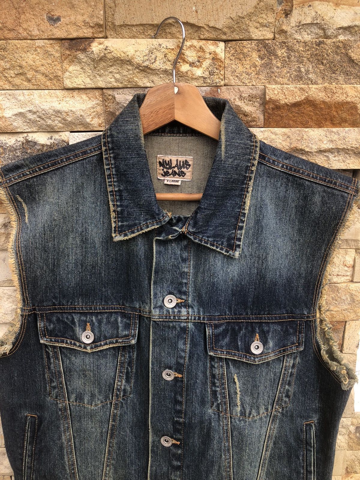 Japanese Brand Last Drop🔥Rare🔥Japanese Nylaus Jeans Sleeveles Denim Jacket Size US L / EU 52-54 / 3 - 2 Thumbnail