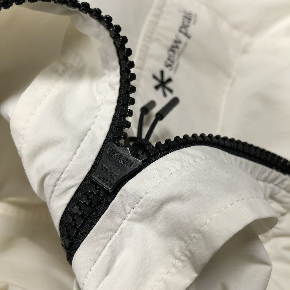 Snow Peak Snow Peak Nylon Slant Pocket Off white Light Windbreaker Size US S / EU 44-46 / 1 - 11 Thumbnail