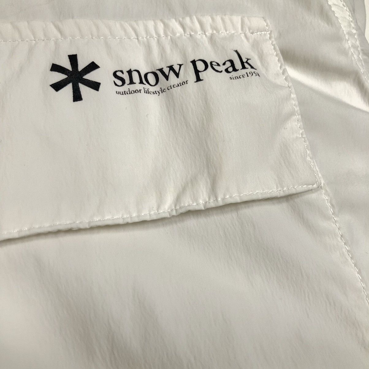 Snow Peak Snow Peak Nylon Slant Pocket Off white Light Windbreaker Size US S / EU 44-46 / 1 - 8 Thumbnail