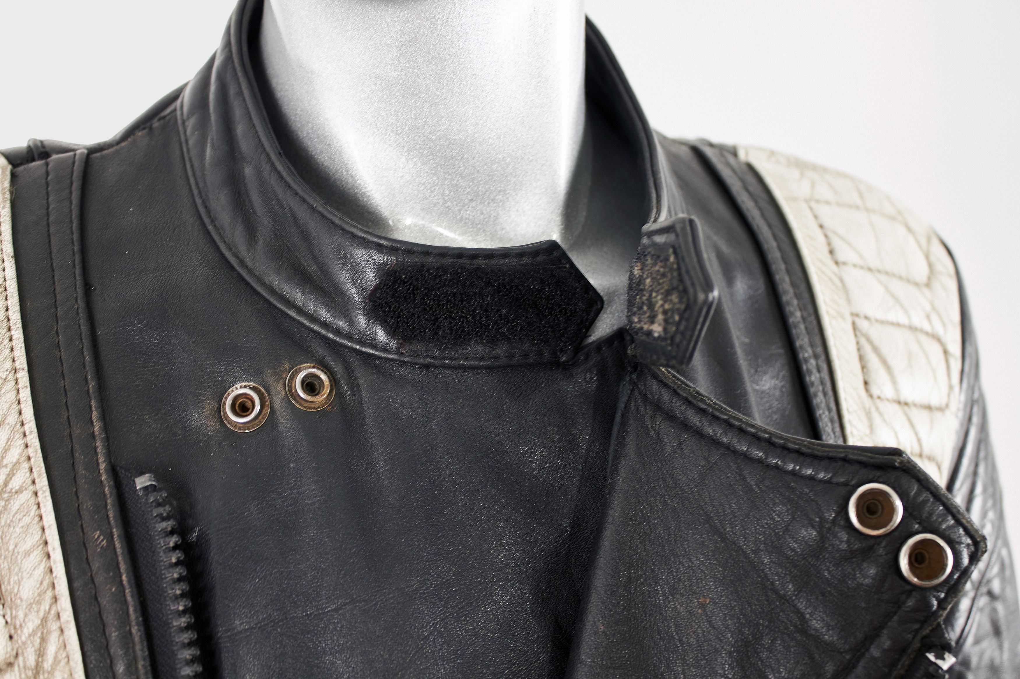 Vintage Vintage cowhide leather jacket, biker motorcycle jacket Size US M / EU 48-50 / 2 - 8 Thumbnail