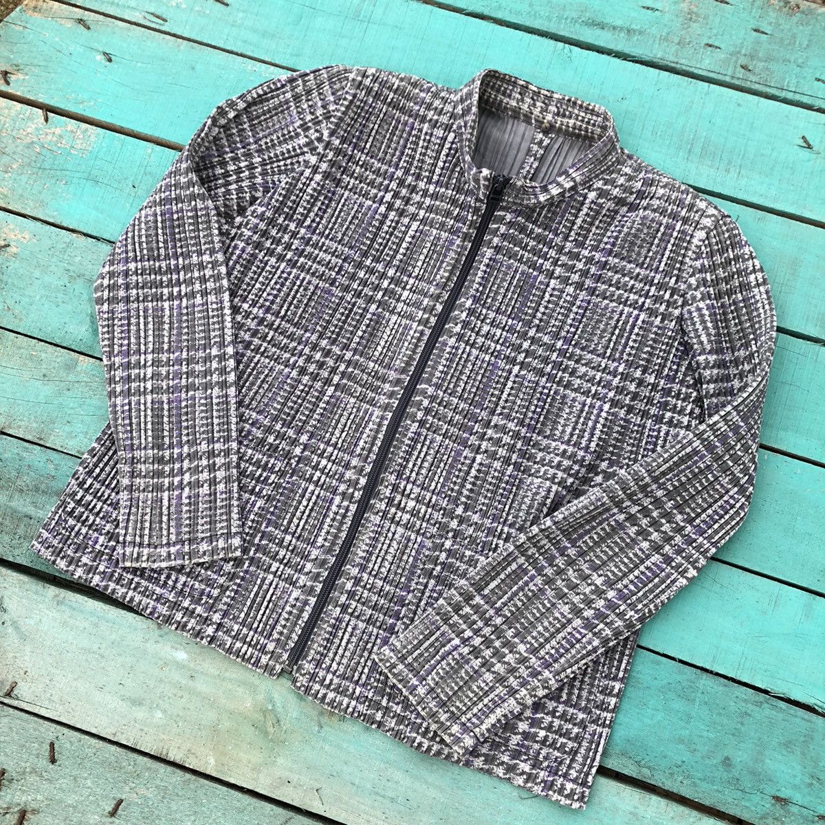 Pleats Please Issey Miyake By Issey Miyake Pleats Please Design Light Jacket Size M / US 6-8 / IT 42-44 - 3 Thumbnail