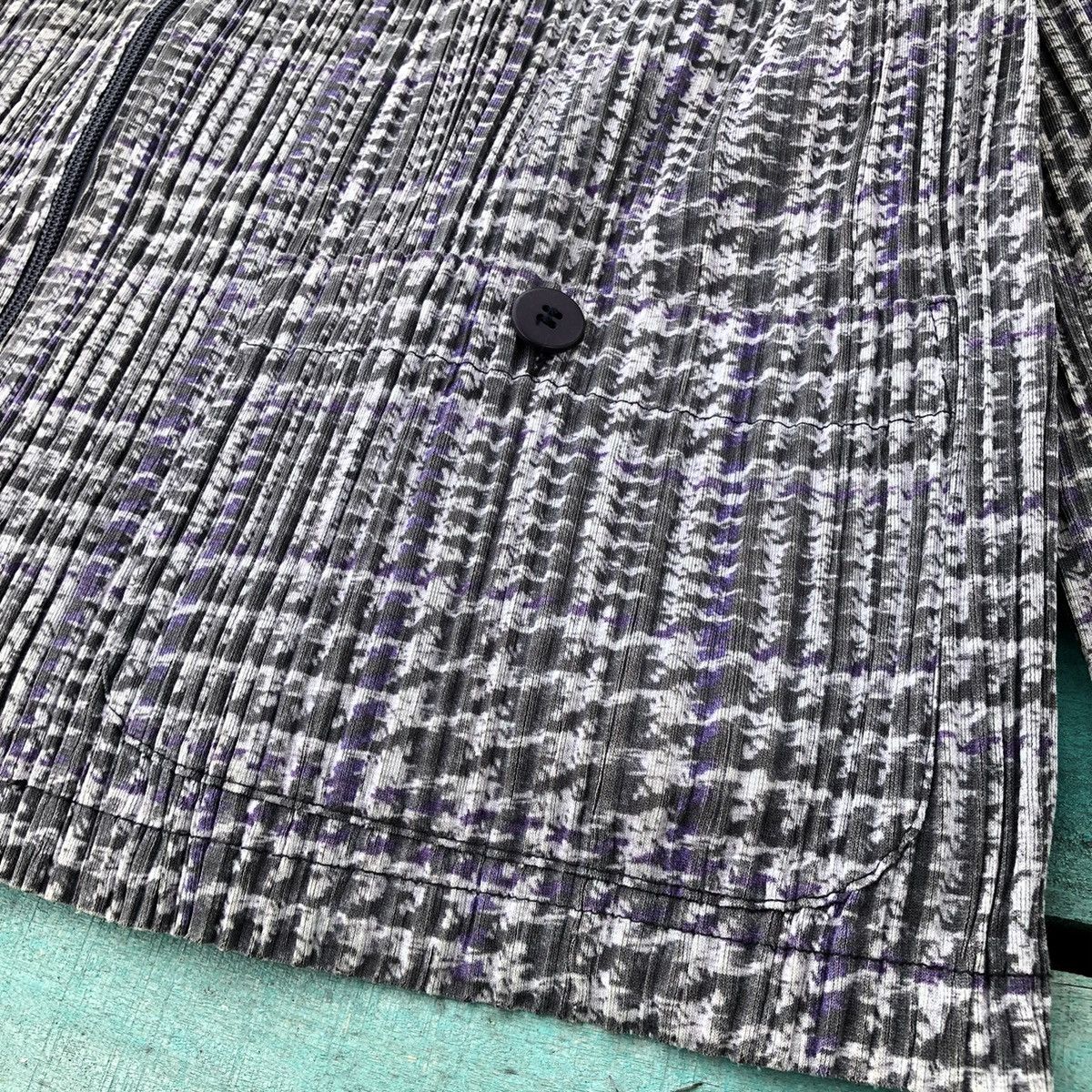 Pleats Please Issey Miyake By Issey Miyake Pleats Please Design Light Jacket Size M / US 6-8 / IT 42-44 - 5 Thumbnail