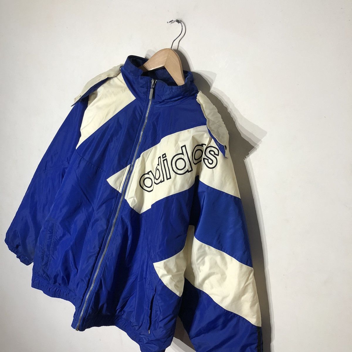 Adidas VINTAGE 90's ADIDAS BIG LOGO INSPIRED BY RUN DMC BAND TEES Size US L / EU 52-54 / 3 - 4 Thumbnail