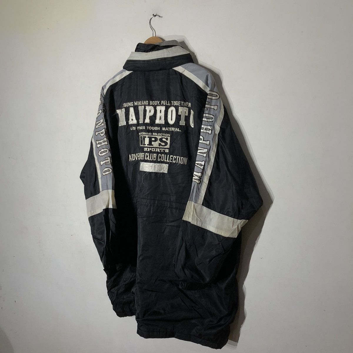 Japanese Brand Tomahawk Long Jacket Big Logo Size US L / EU 52-54 / 3 - 8 Thumbnail