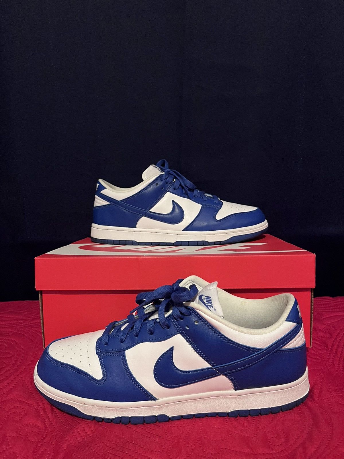 mens nike dunks size 12