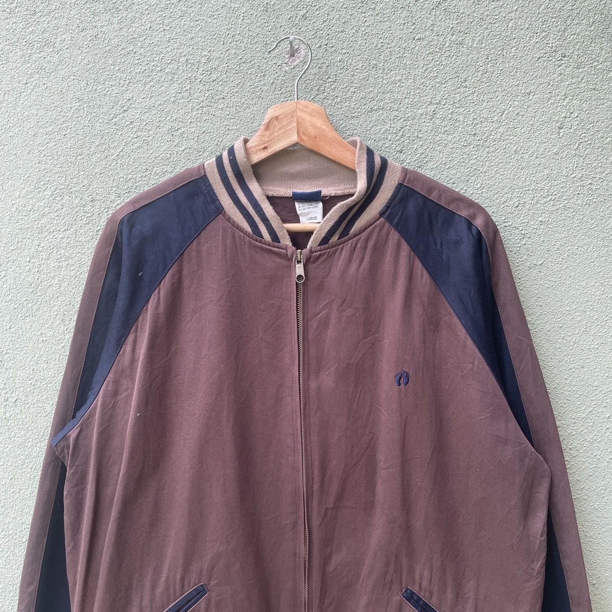 Hang Ten Vintage Hang Ten Embroidery Small Logo Zipper Ups Jacket Size US L / EU 52-54 / 3 - 3 Thumbnail