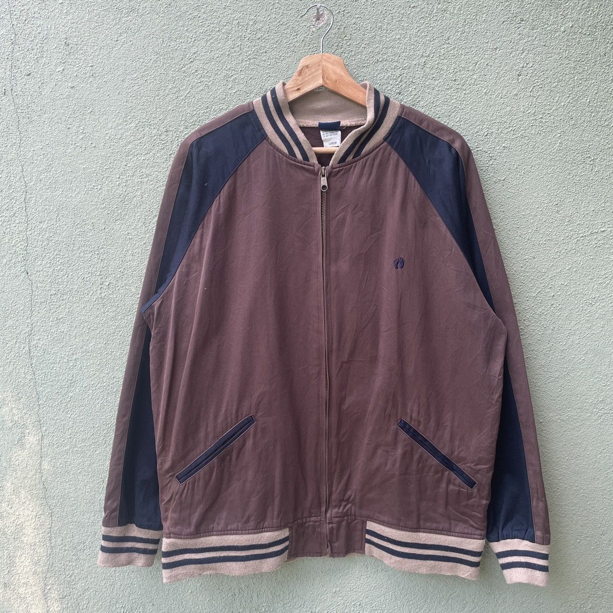 Hang Ten Vintage Hang Ten Embroidery Small Logo Zipper Ups Jacket Size US L / EU 52-54 / 3 - 1 Thumbnail