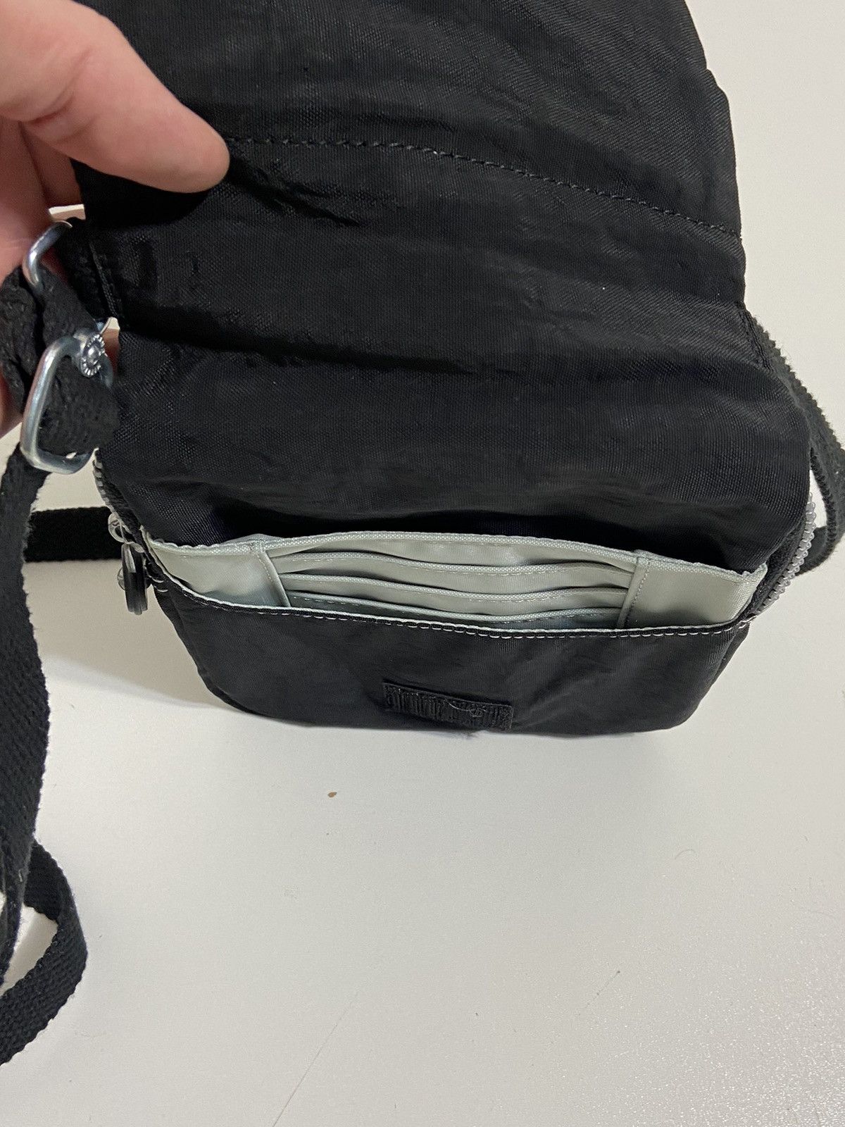 Vintage Vintage Kipling Y2K Bag Messenger Size ONE SIZE - 14 Thumbnail