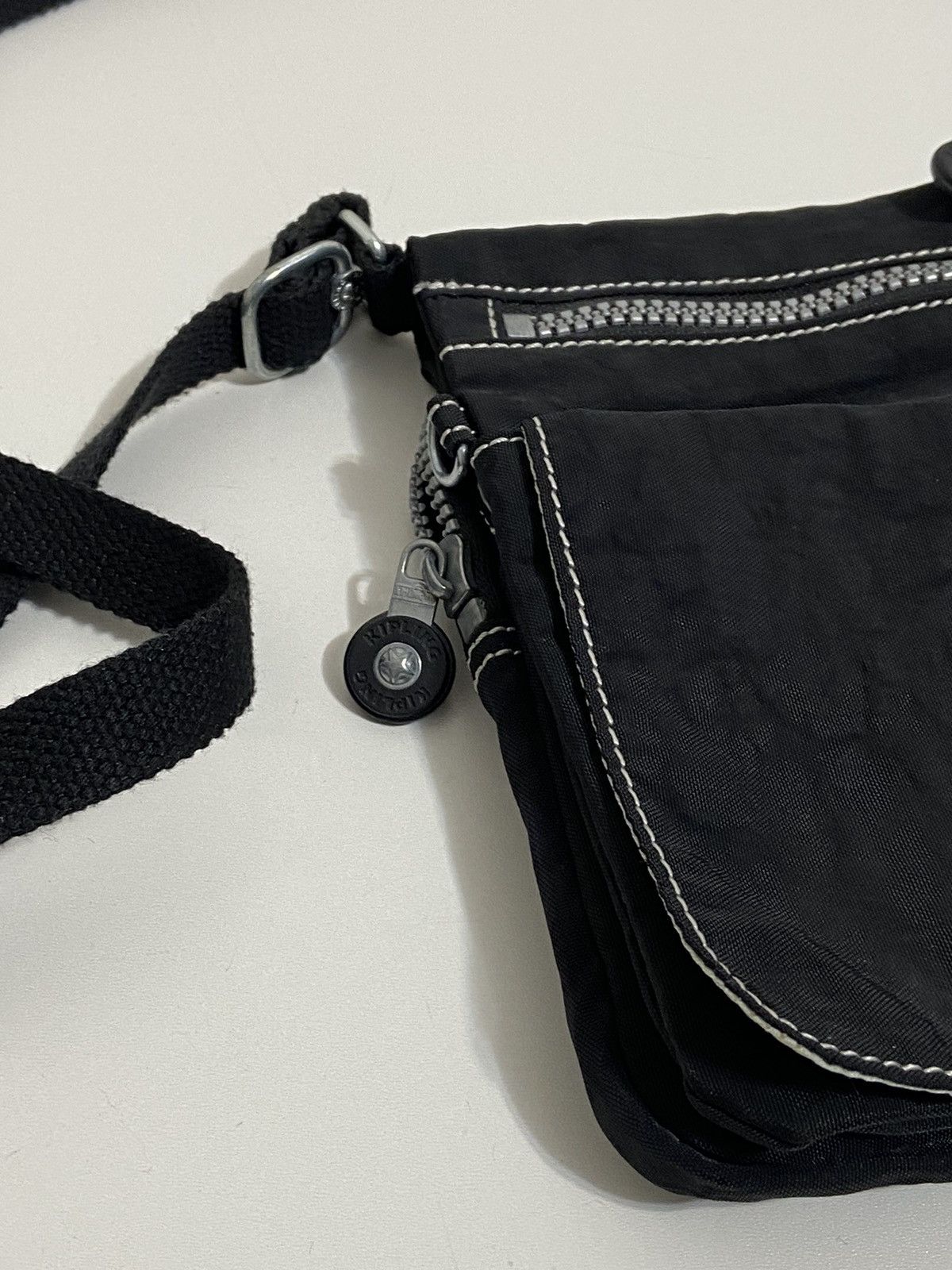 Vintage Vintage Kipling Y2K Bag Messenger Size ONE SIZE - 5 Thumbnail