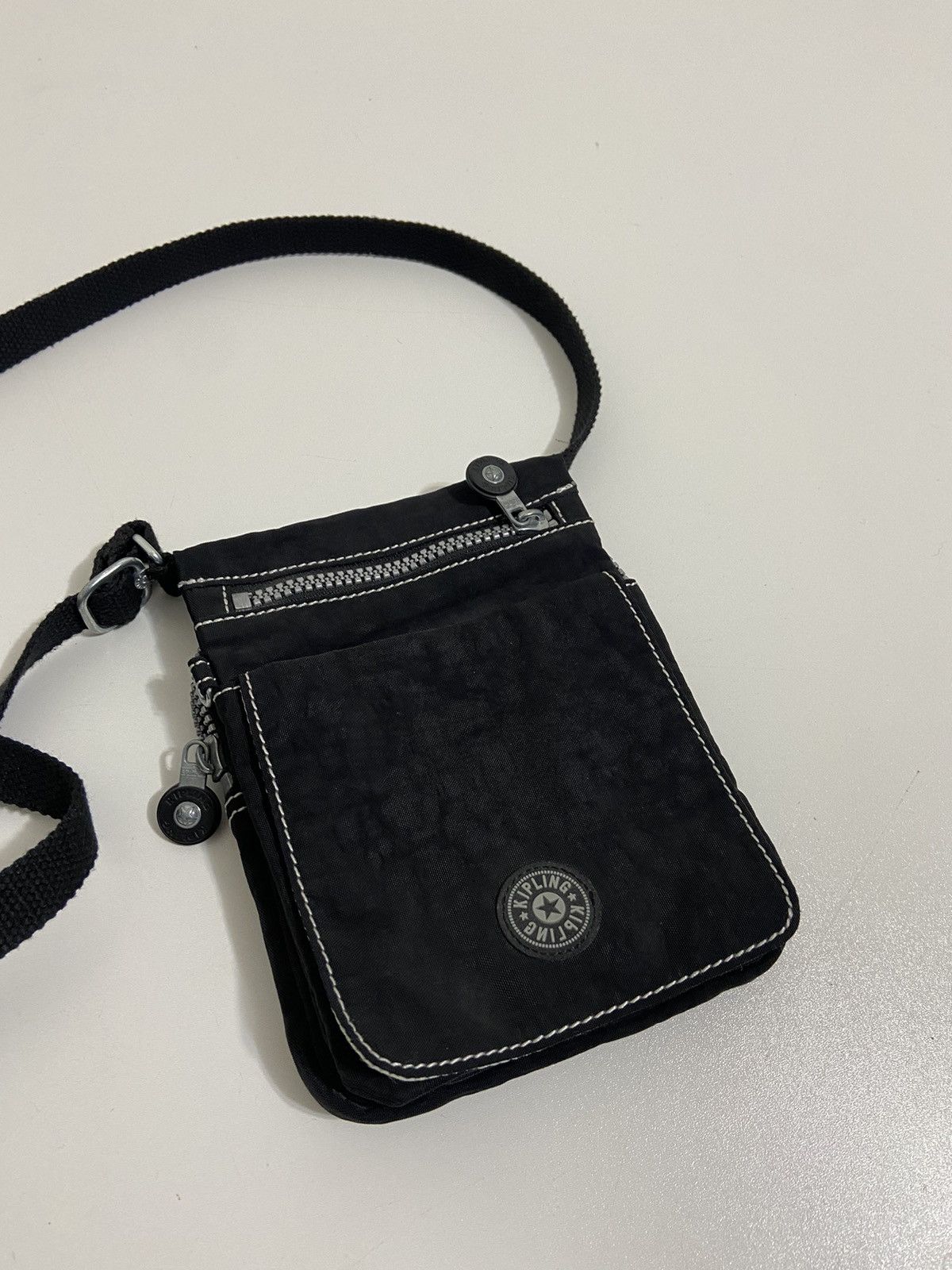 Vintage Vintage Kipling Y2K Bag Messenger Size ONE SIZE - 2 Thumbnail