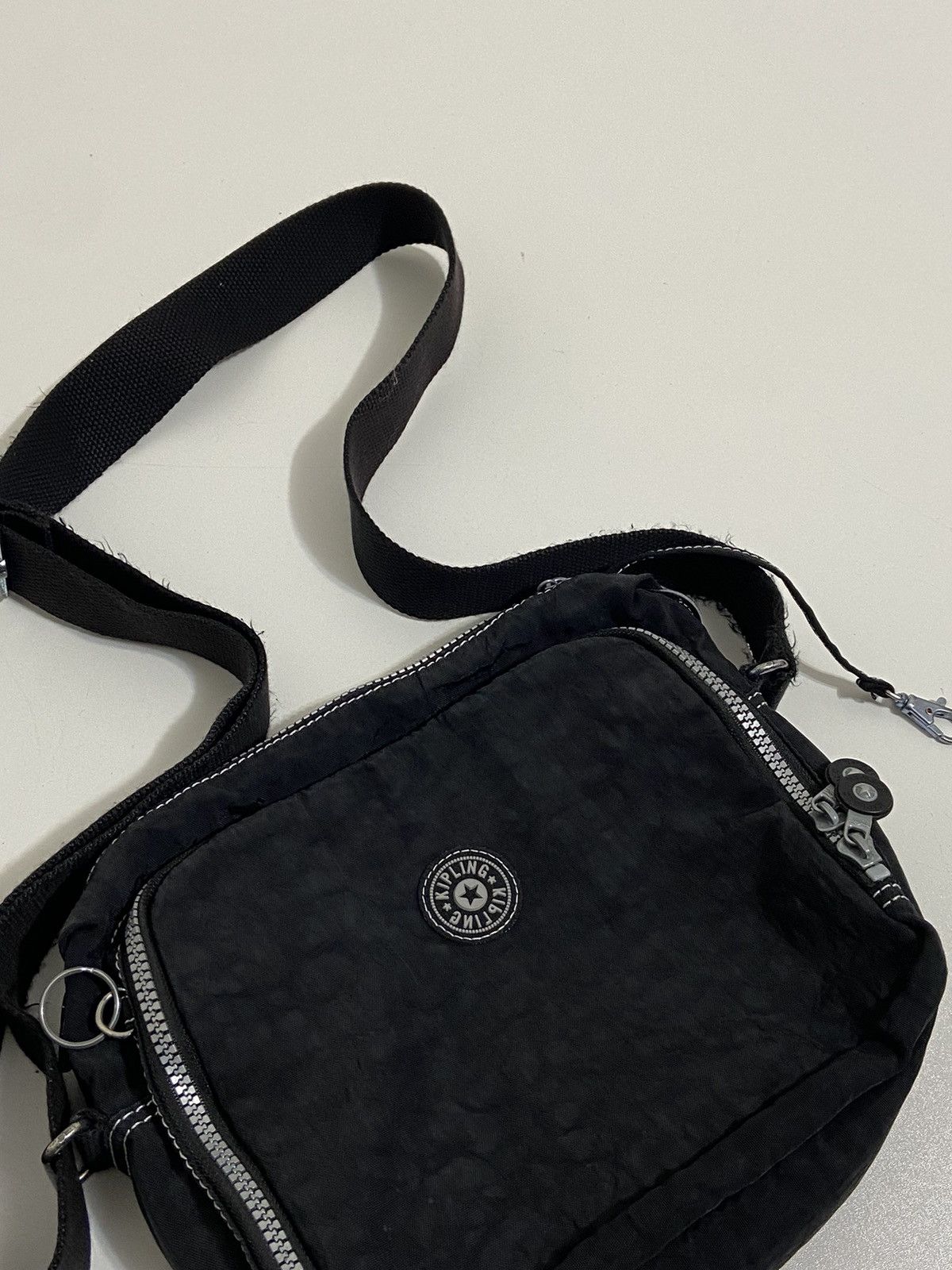 Vintage Vintage Kipling Y2K Bag Messenger Size ONE SIZE - 2 Thumbnail